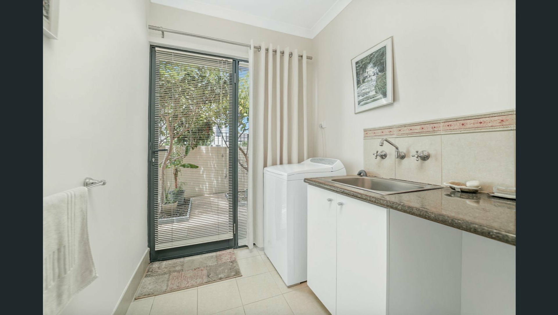 2 Ferentino Rd, STIRLING