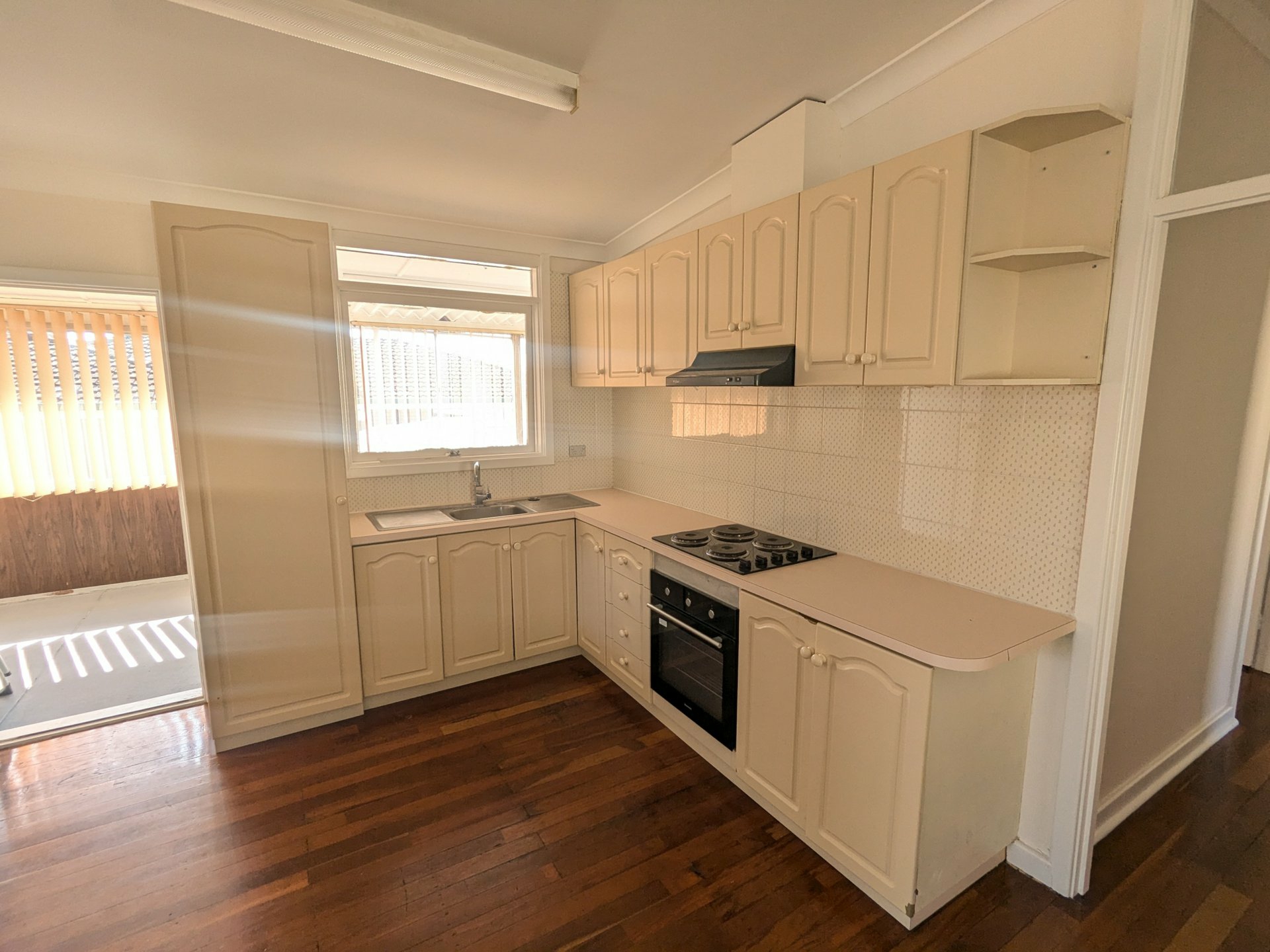 494 Lennard St, DIANELLA