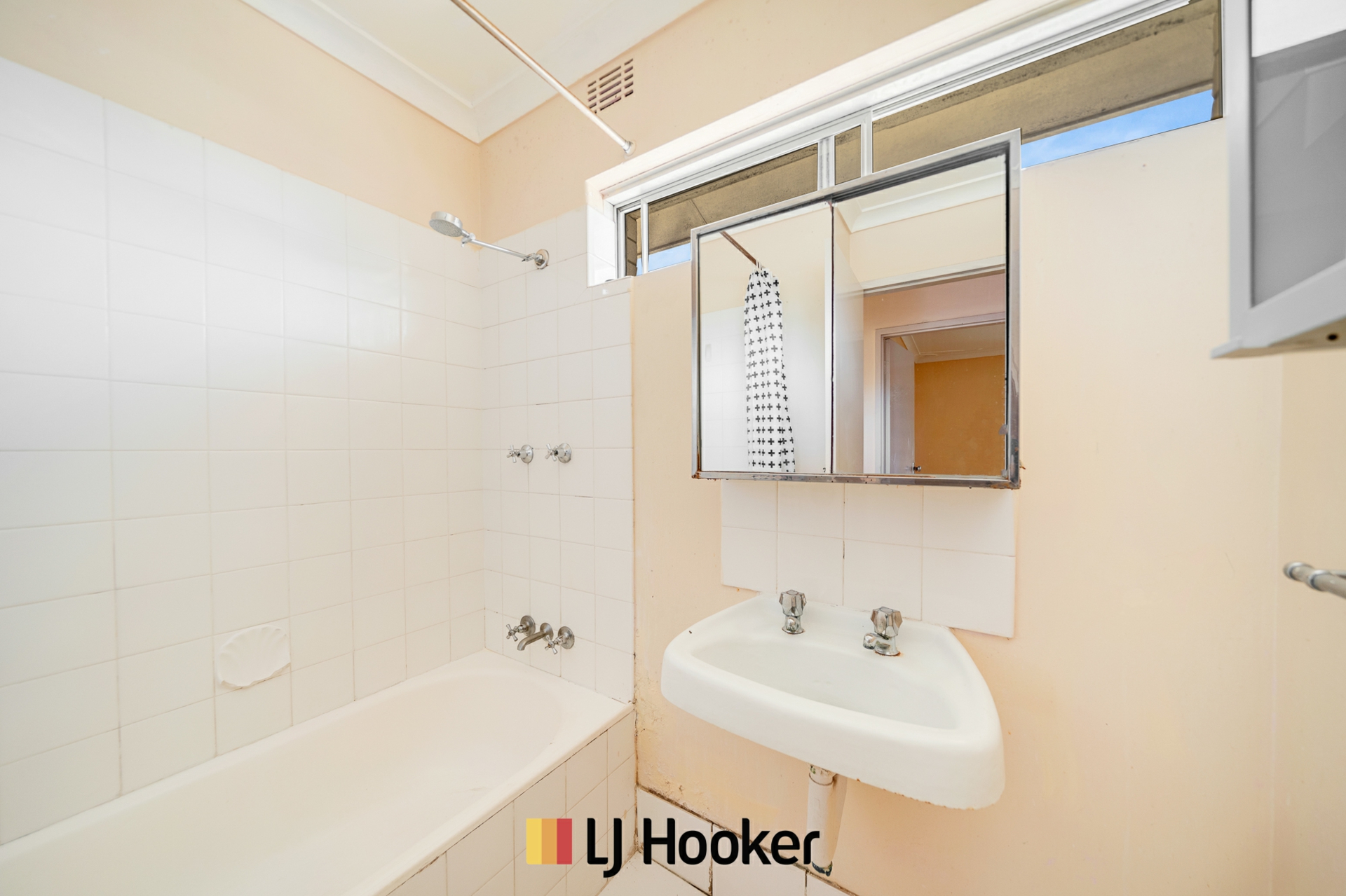 16E Wardlow Way, BALGA