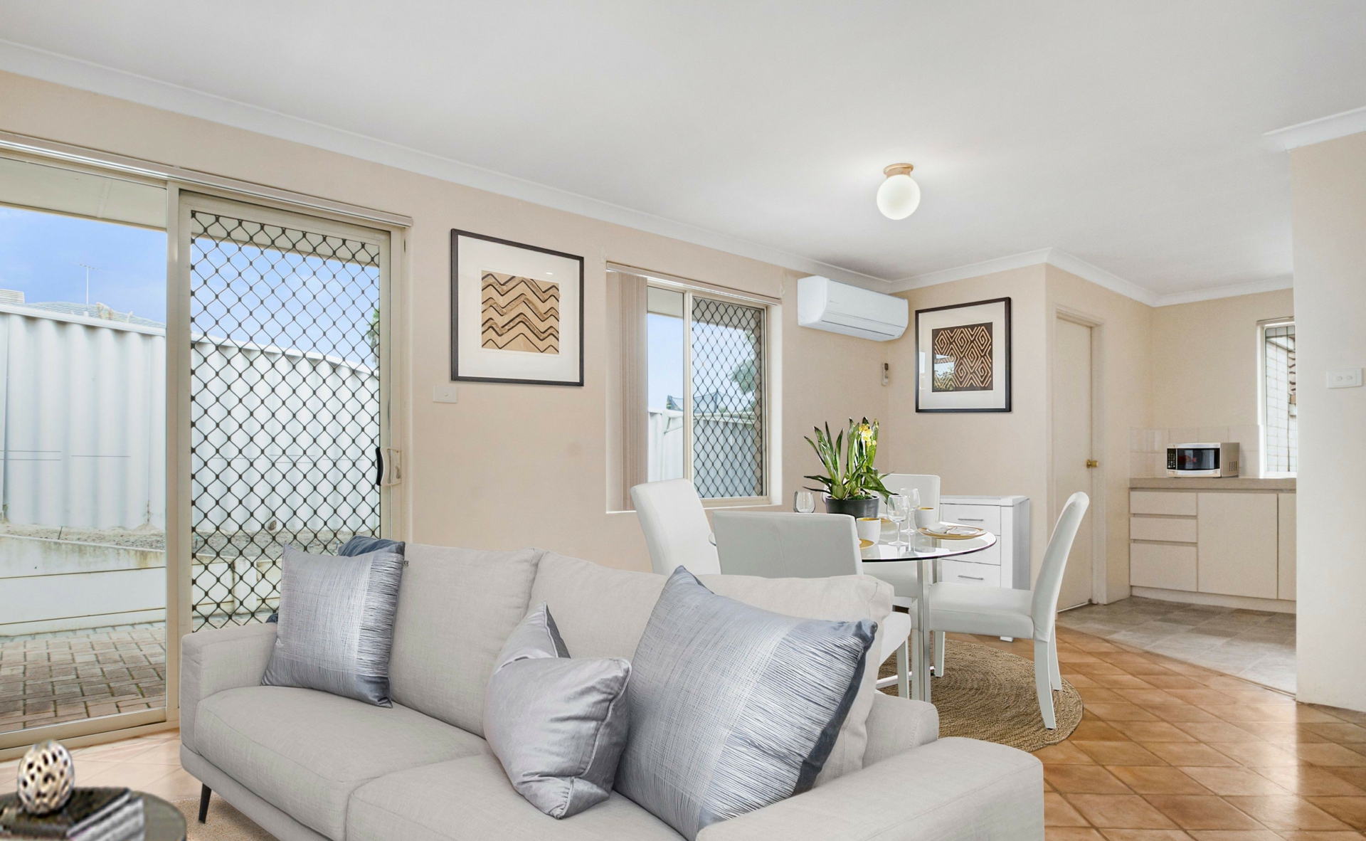 13/14 Everlasting Gardens, MIRRABOOKA