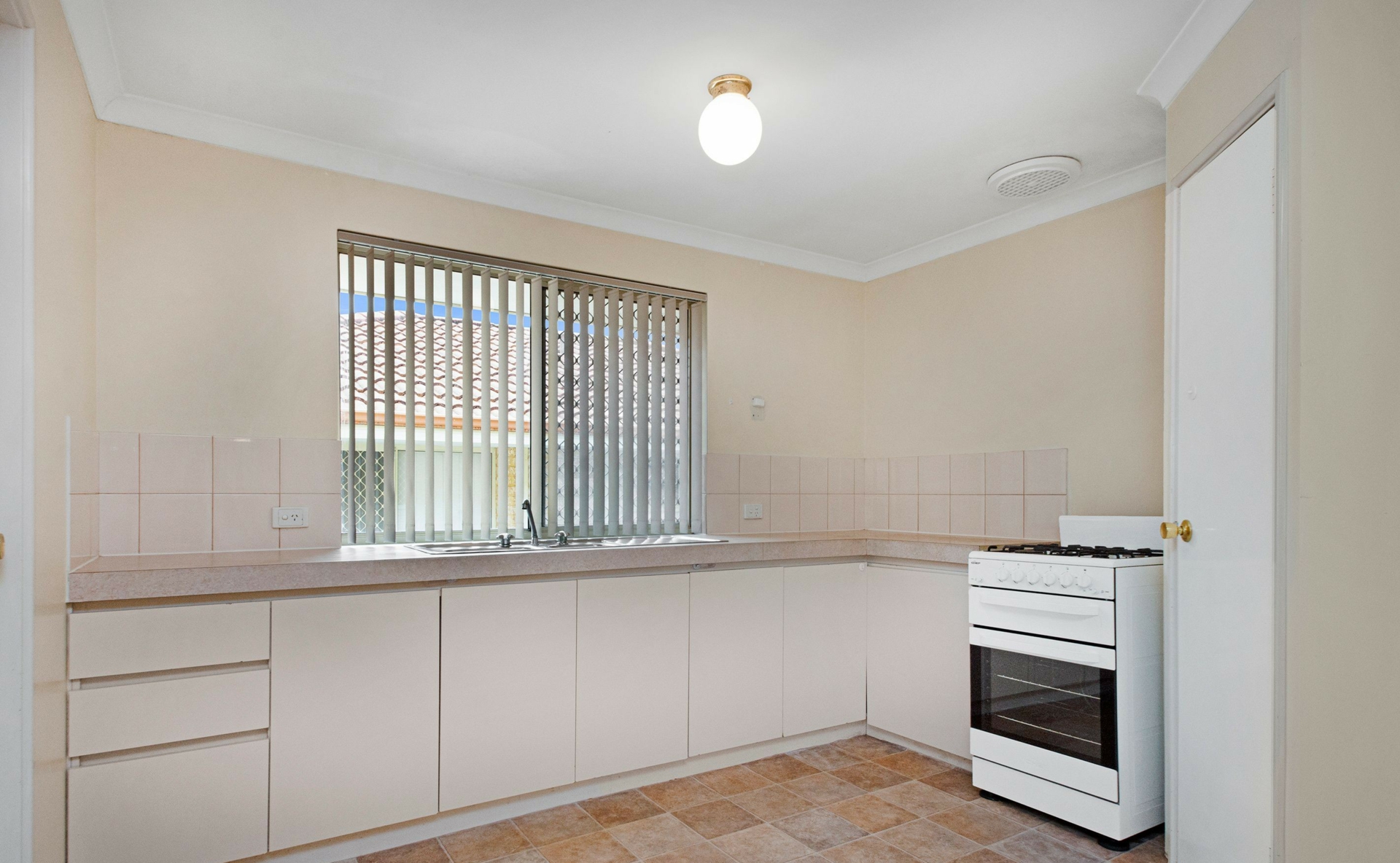 13/14 Everlasting Gardens, MIRRABOOKA