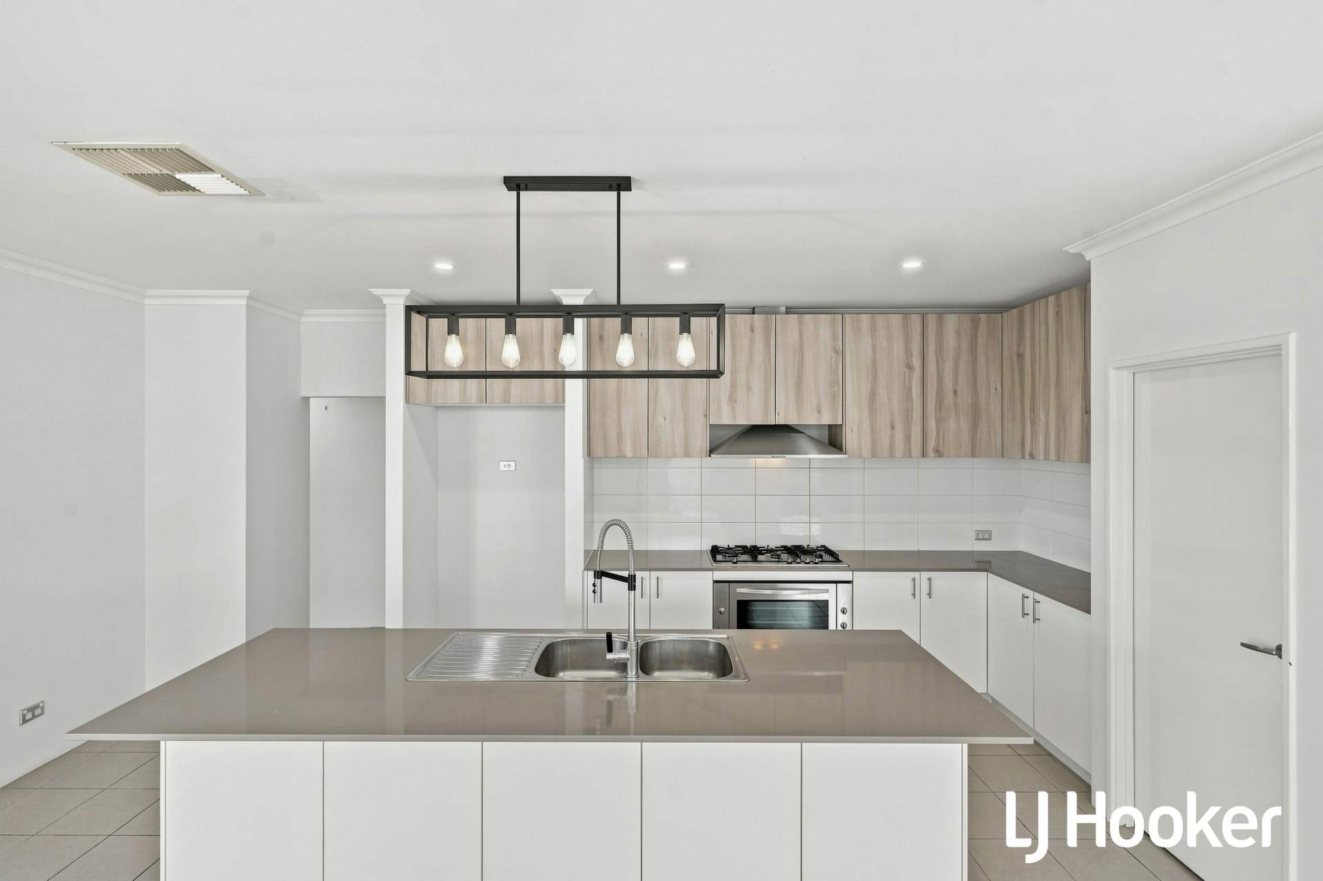 24 Bradburn Street — photo 17 of 26