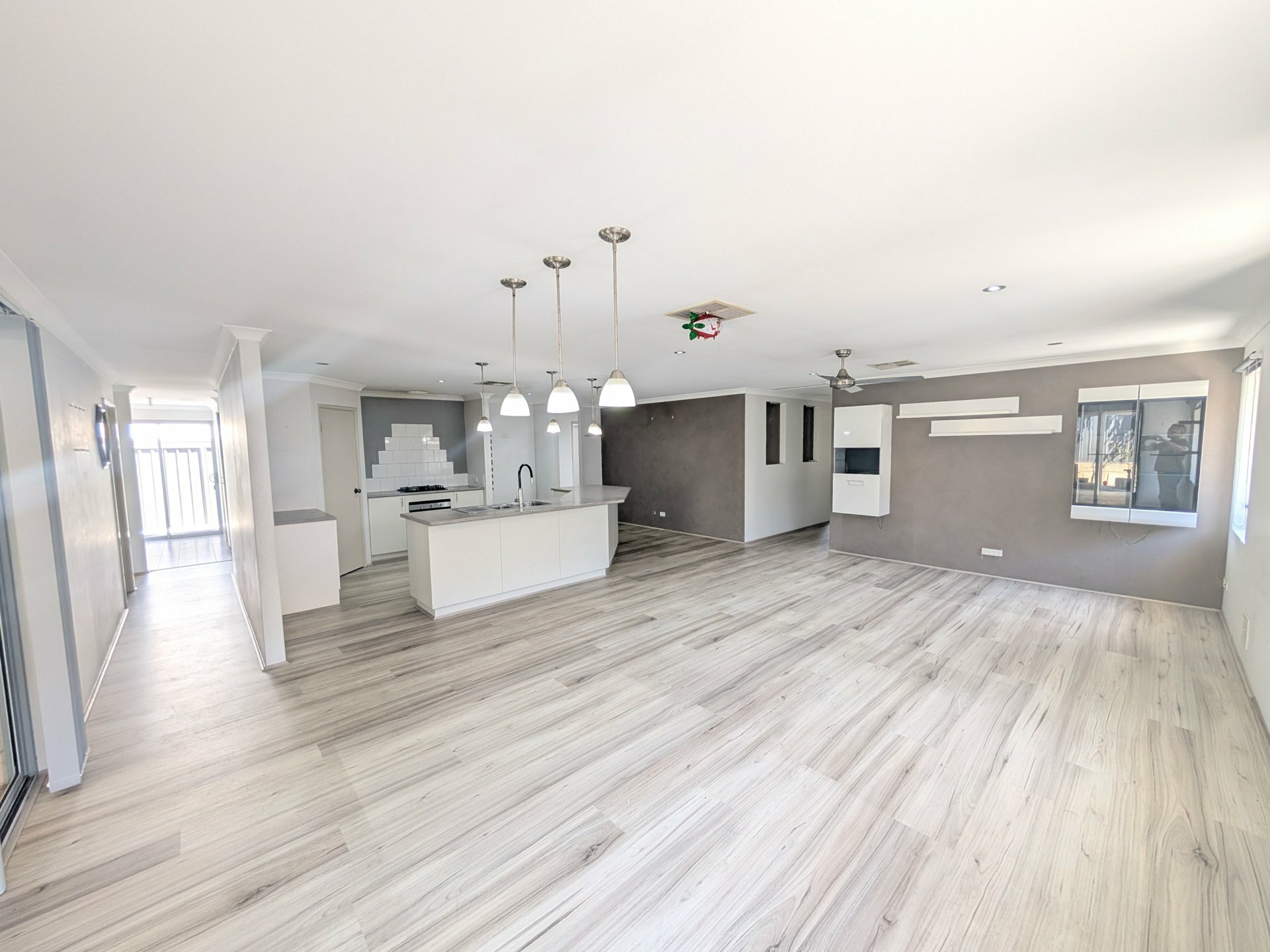77 Joseph Banks Blvd — photo 2 of 30