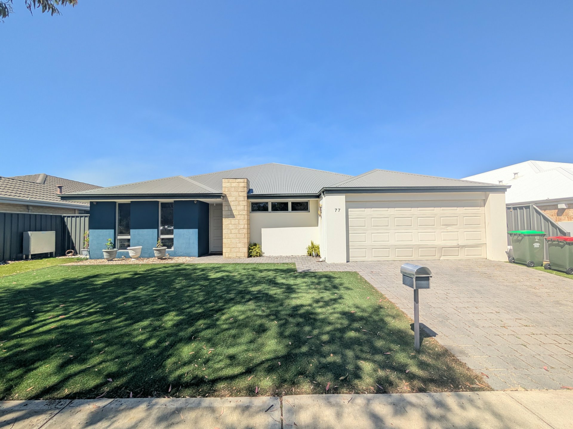 77 Joseph Banks Blvd — photo 3 of 30