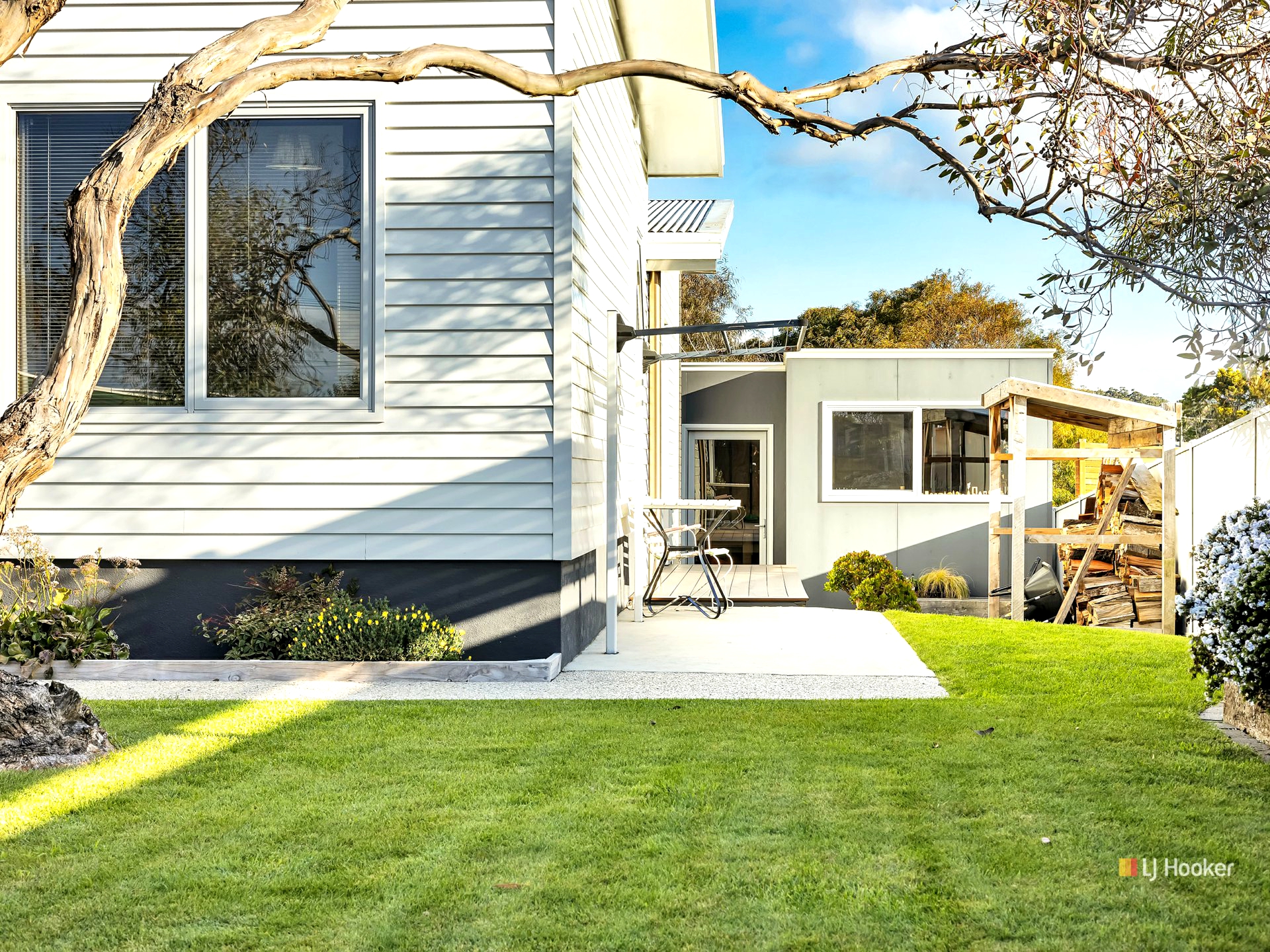 21 Bluewater Crescent, WYNYARD