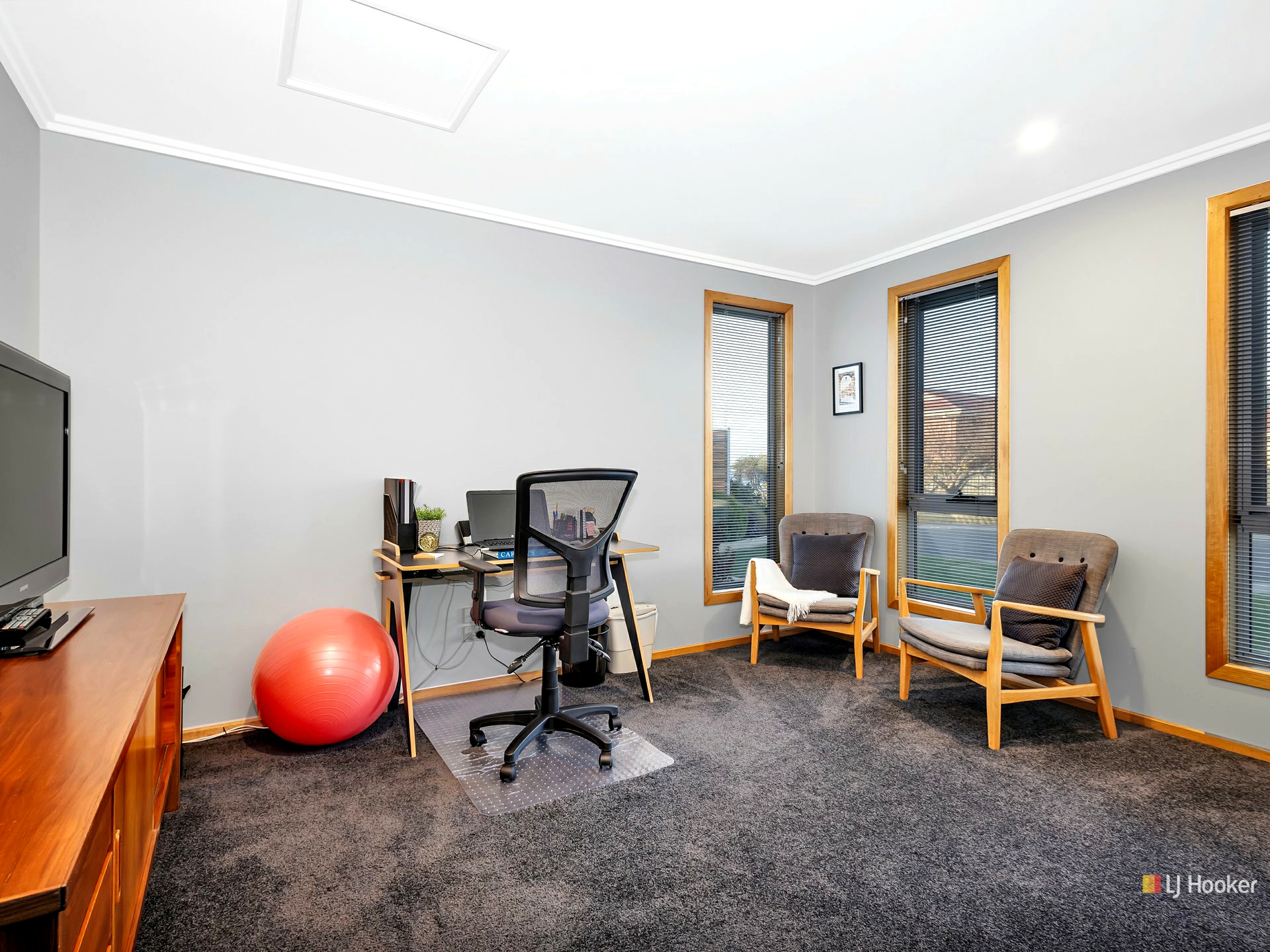 21 Bluewater Crescent, WYNYARD