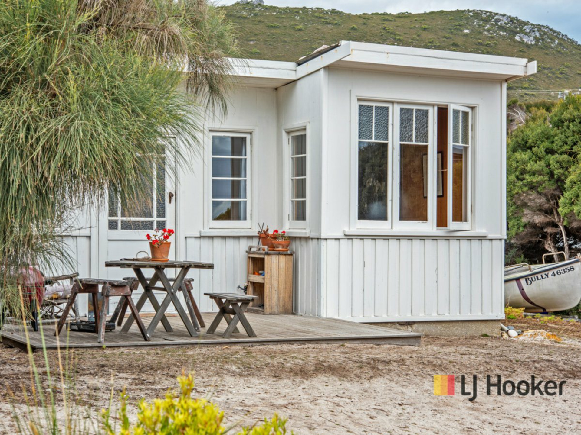 16 Gull Street, ROCKY CAPE