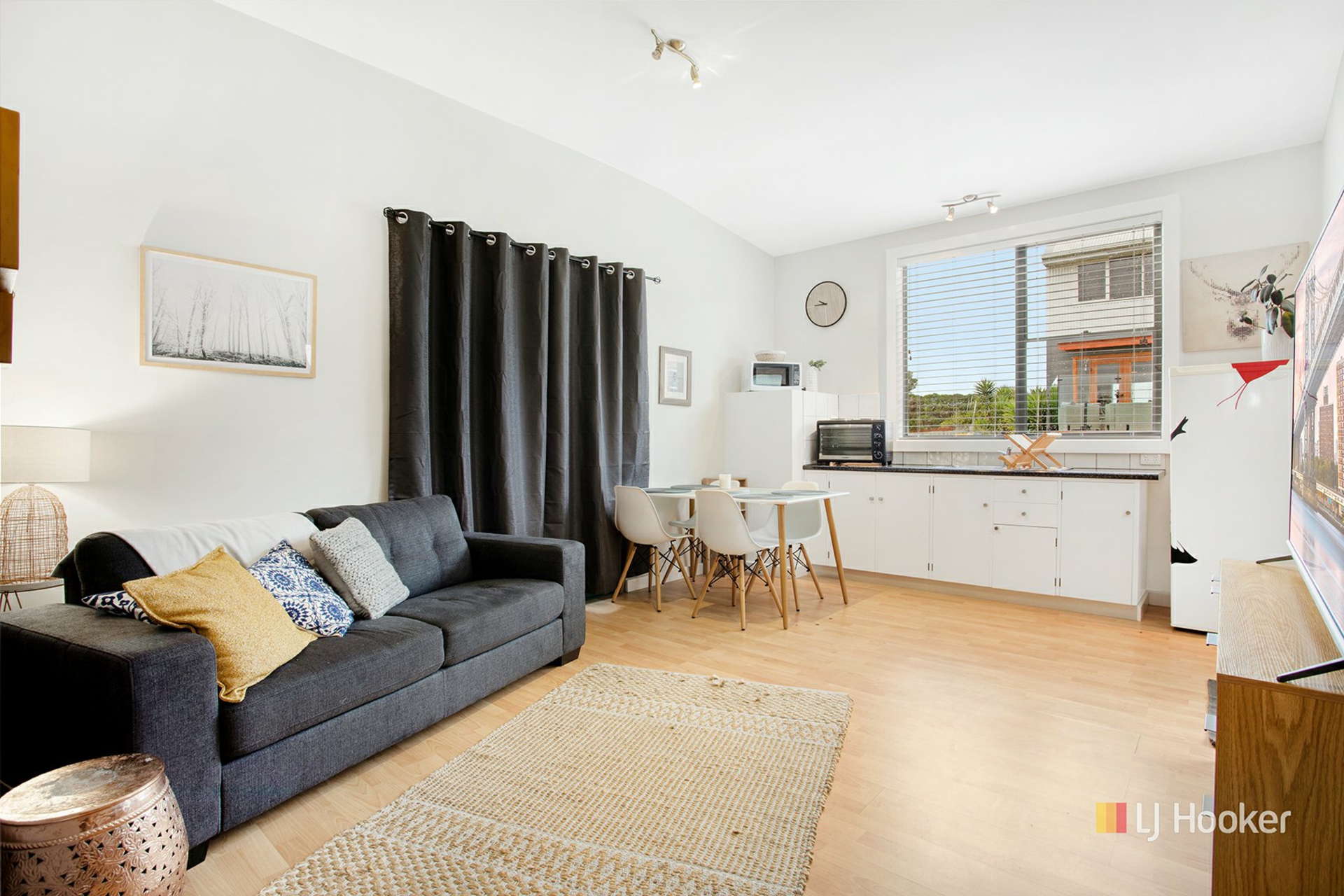 Wynyard, 7325