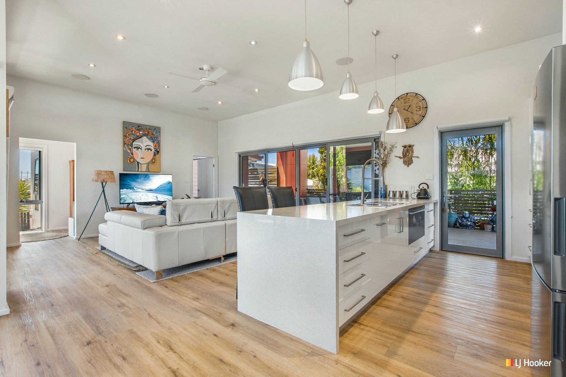6 Serrata Crescent, SISTERS BEACH