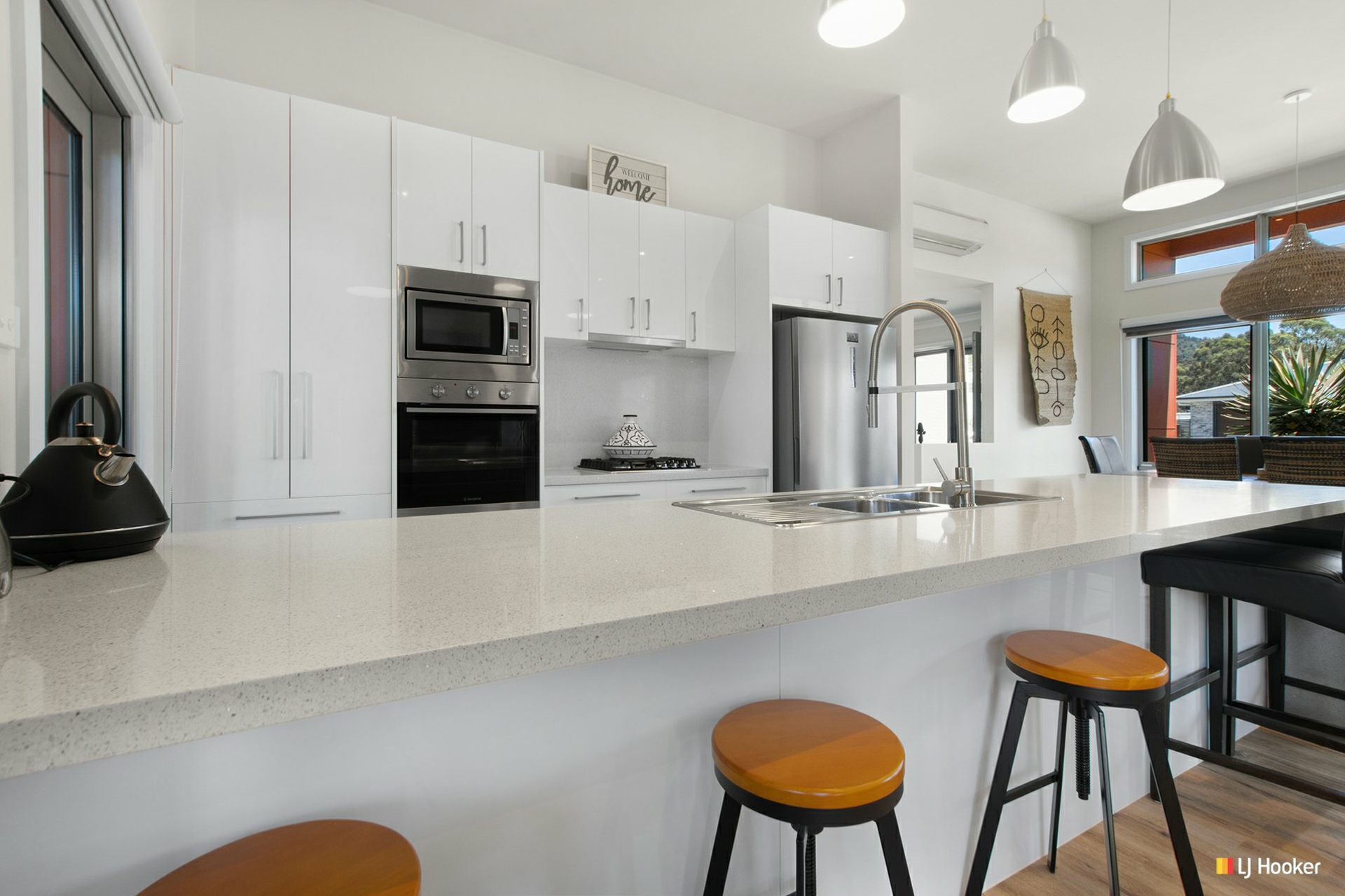 6 Serrata Crescent, SISTERS BEACH