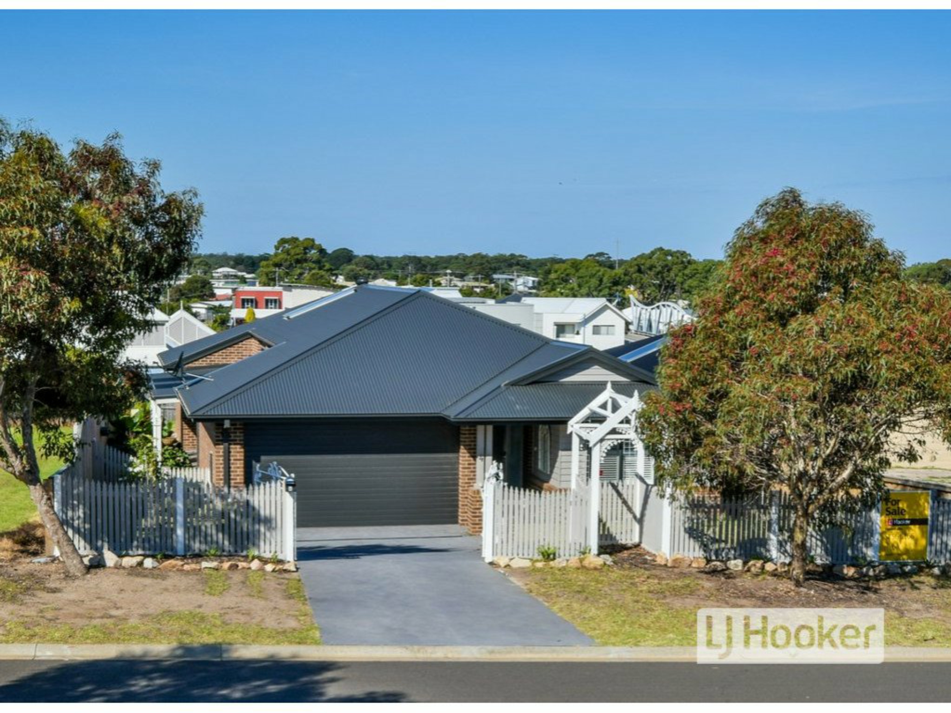 4 Magnetic Retreat, Paynesville