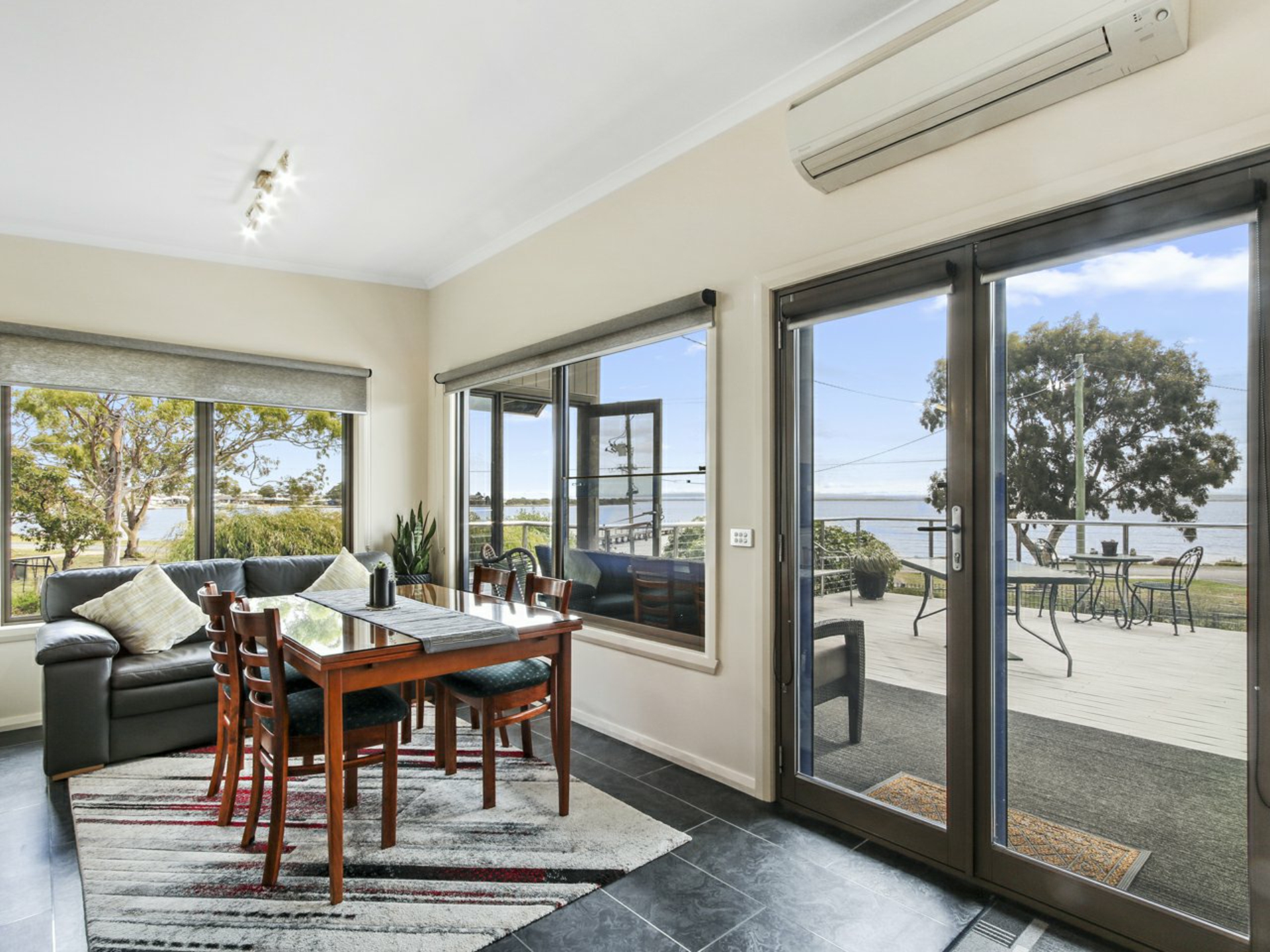 205 Western Boulevard, RAYMOND ISLAND