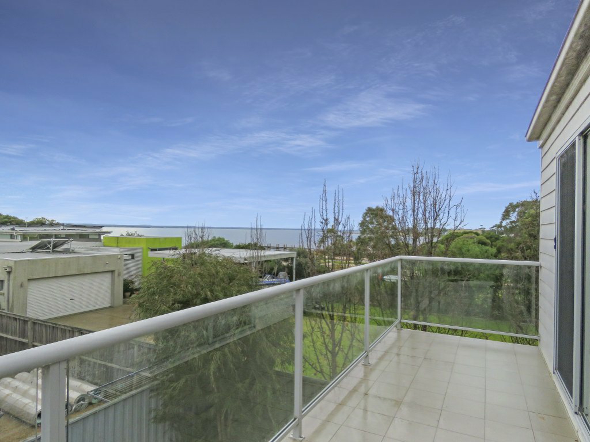 House 2/157 Bay Road — photo 3 of 18
