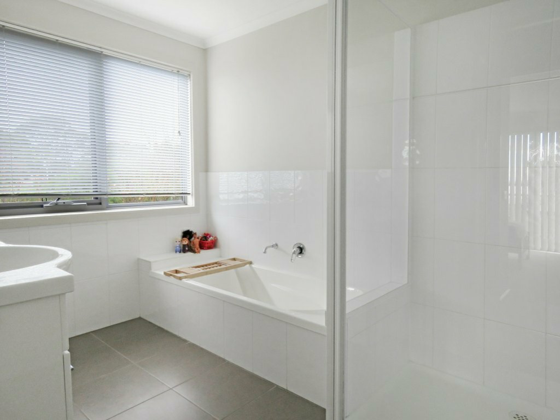 House 2/157 Bay Road — photo 13 of 18