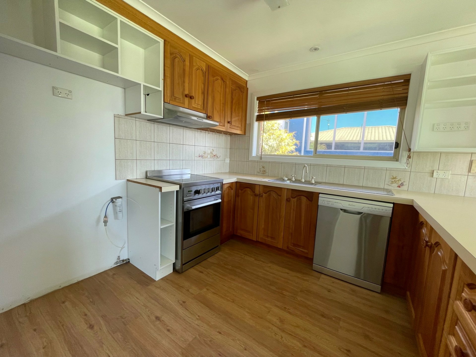 6 Marina Drive, PAYNESVILLE