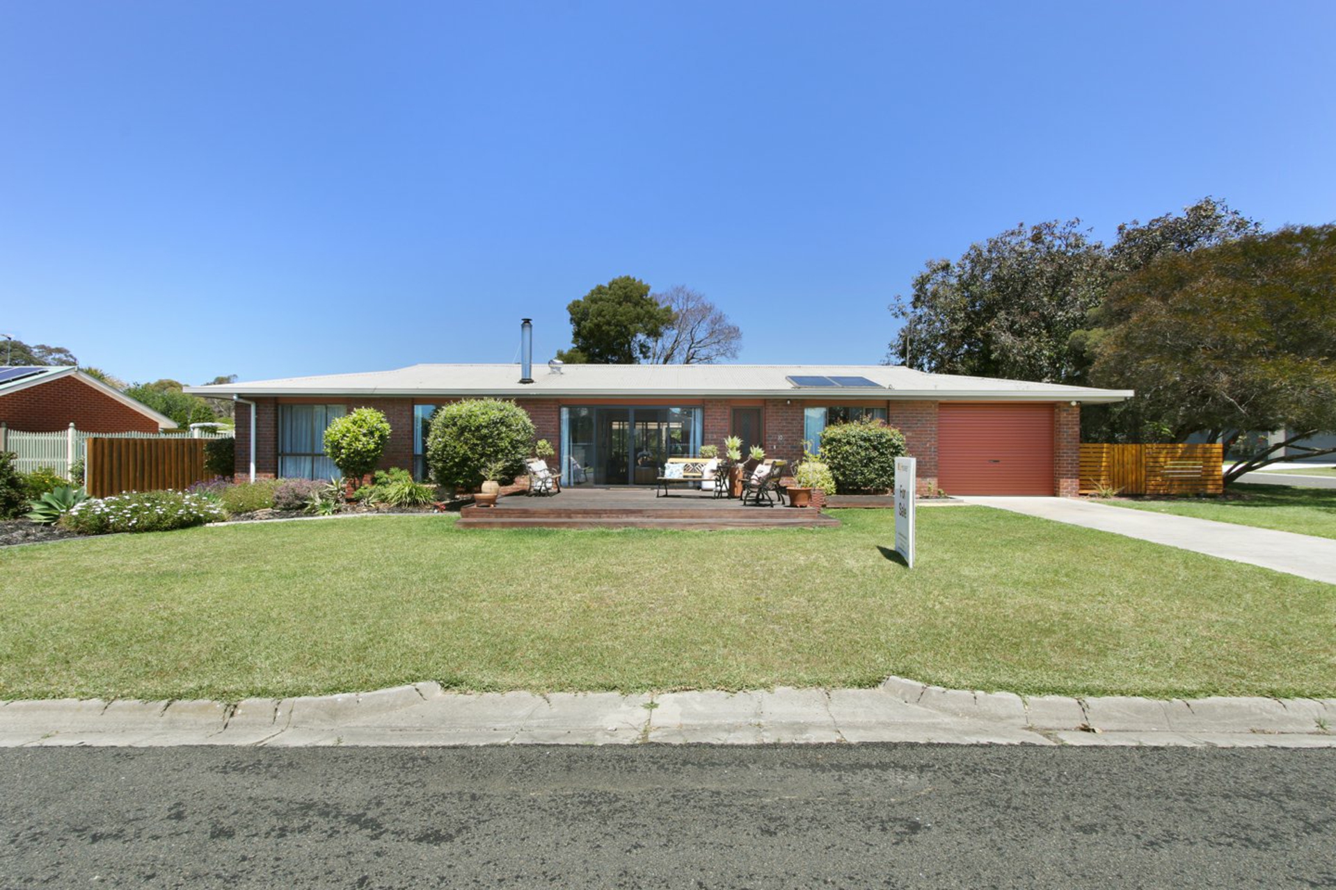 10 Lake Valley Way Newlands Arm VIC Property Details LJ Hooker