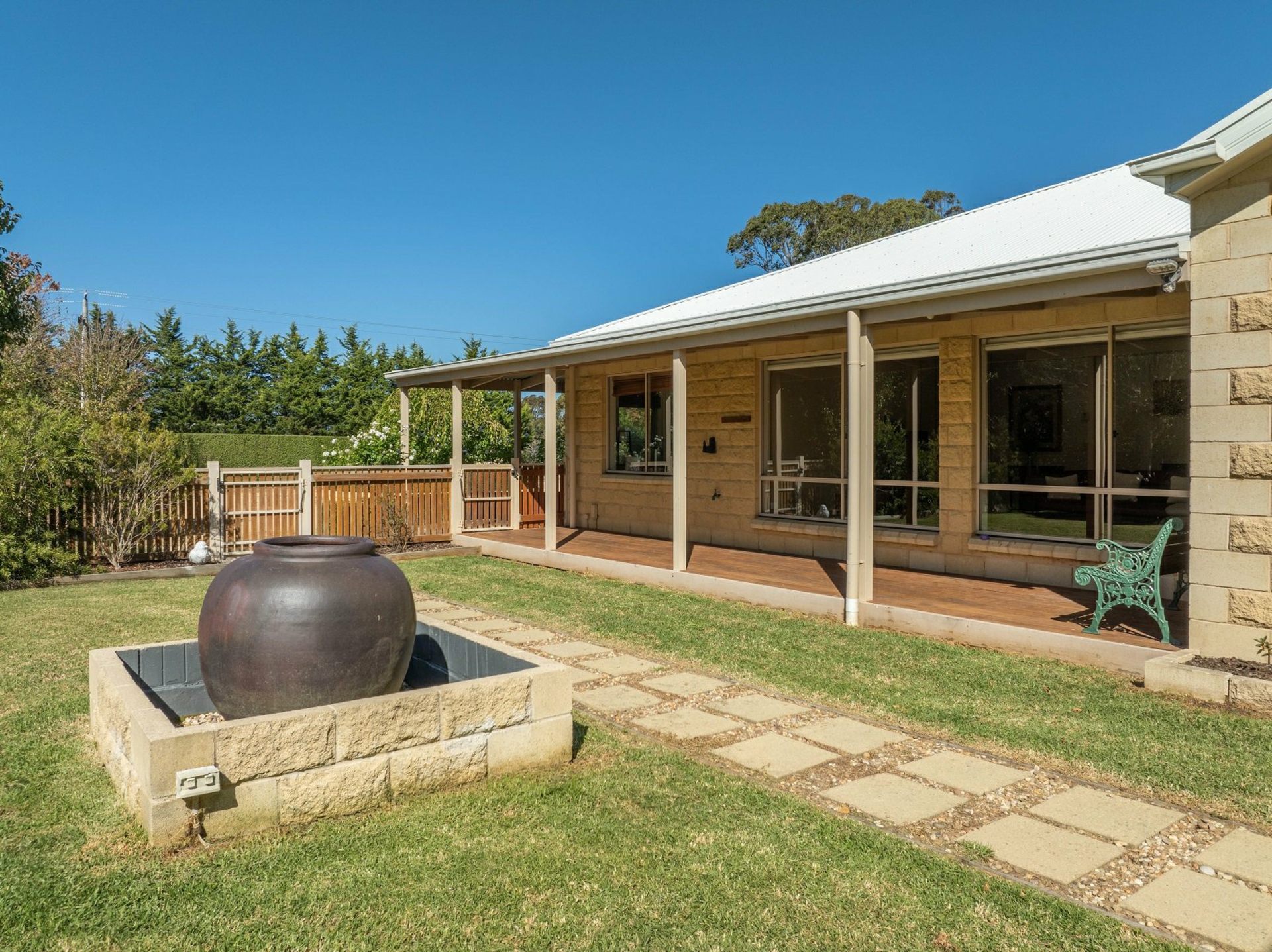 30 Lake Victoria Road Eagle Point VIC Property Details LJ Hooker