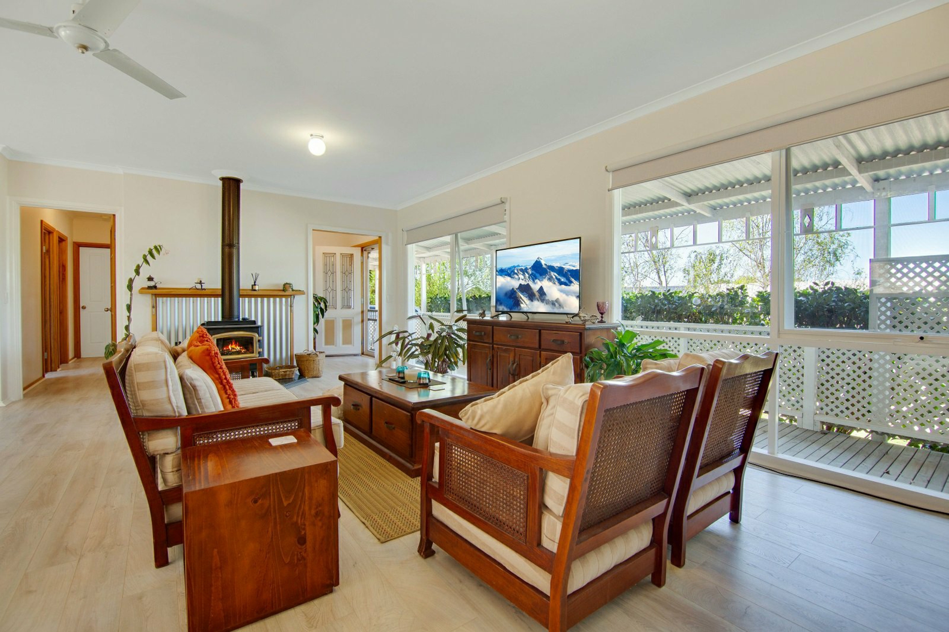 10 & 10A Lake Fair Rise, NEWLANDS ARM