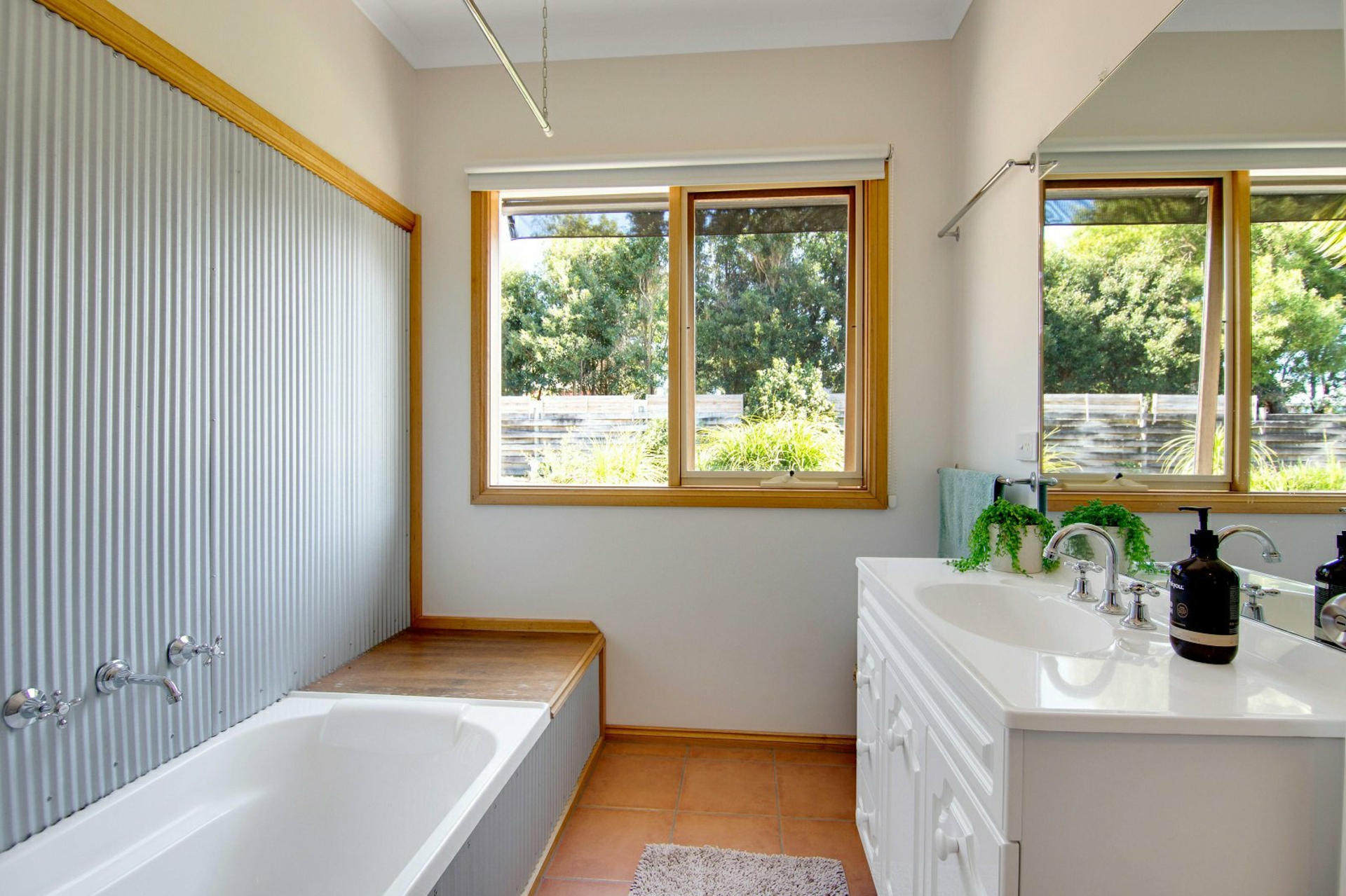 10 & 10A Lake Fair Rise, NEWLANDS ARM