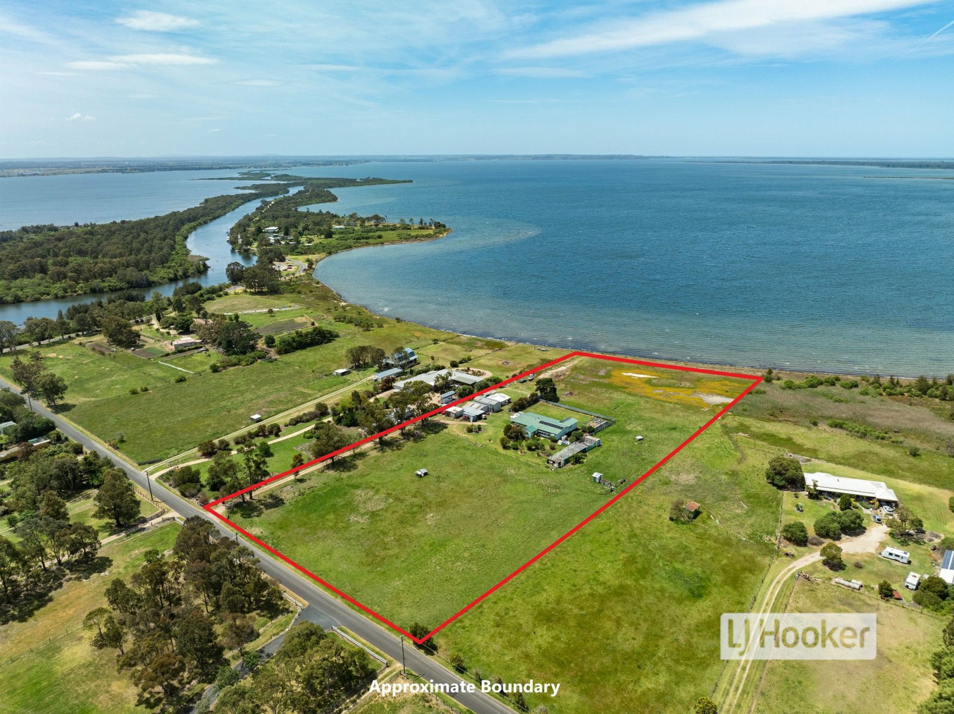 90 Rivermouth Road, EAGLE POINT