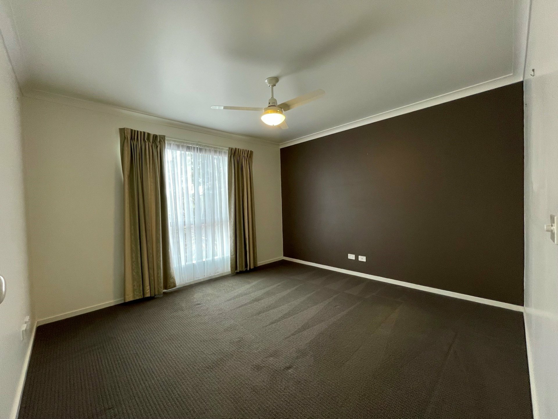 139 Bay Road, EAGLE POINT