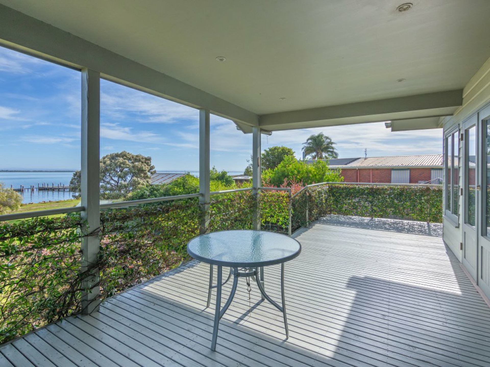 209 Bay Road, EAGLE POINT