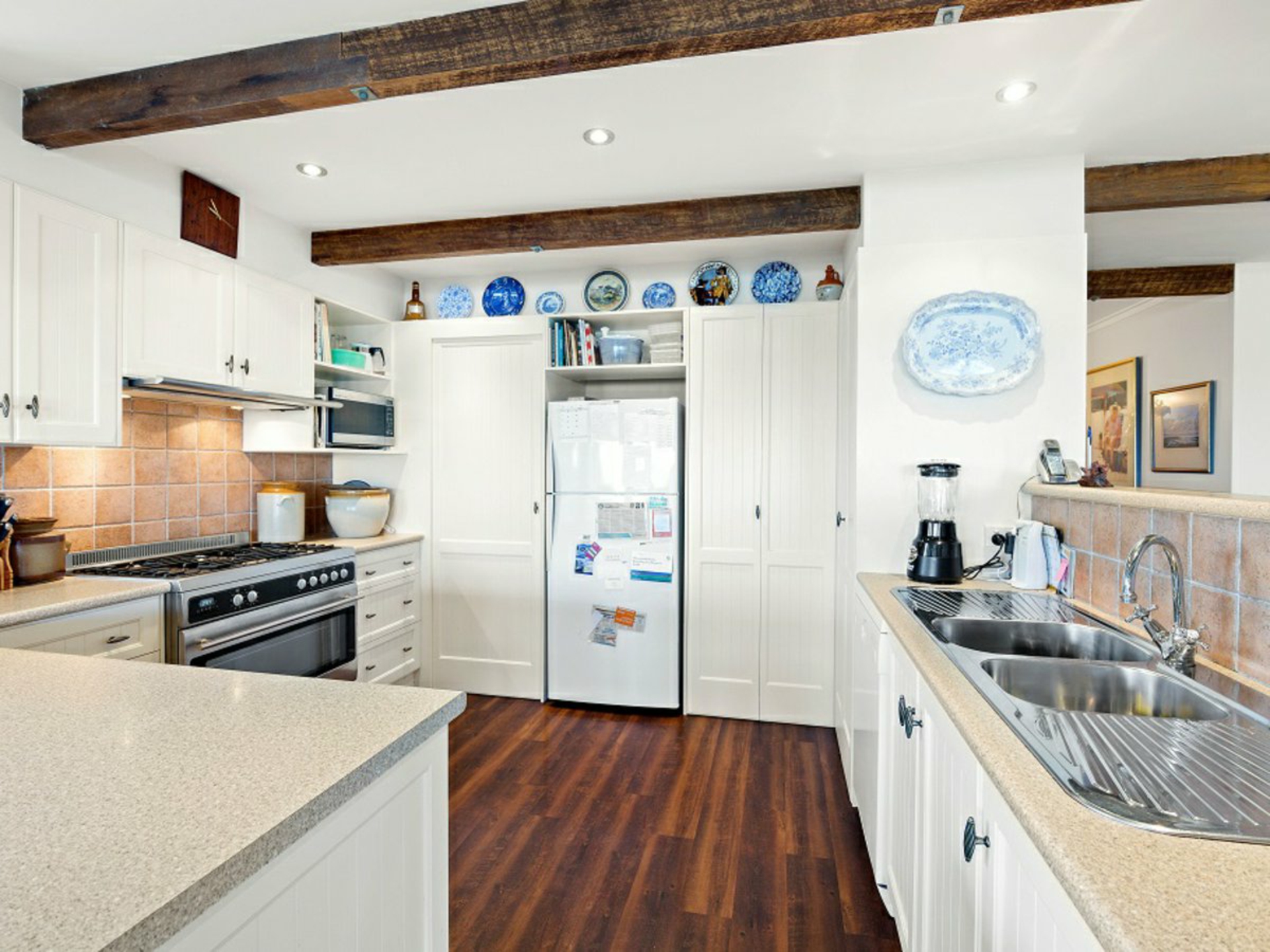 209 Bay Road, EAGLE POINT