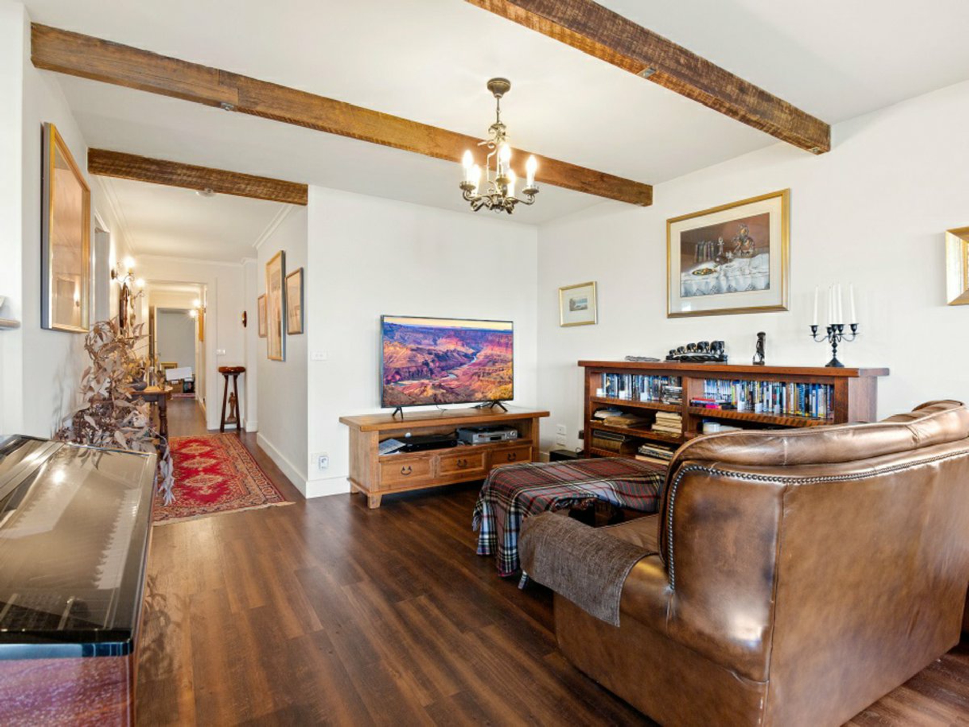 209 Bay Road, EAGLE POINT