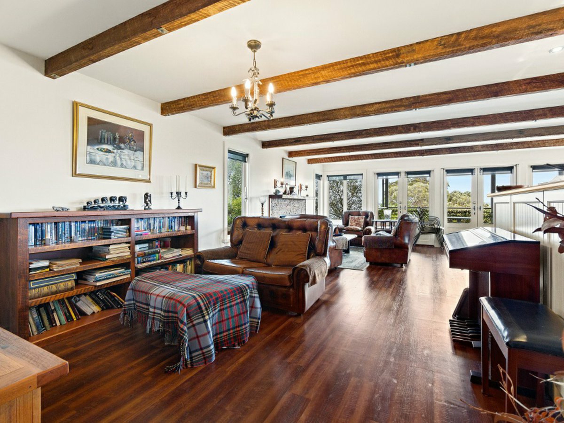 209 Bay Road, EAGLE POINT