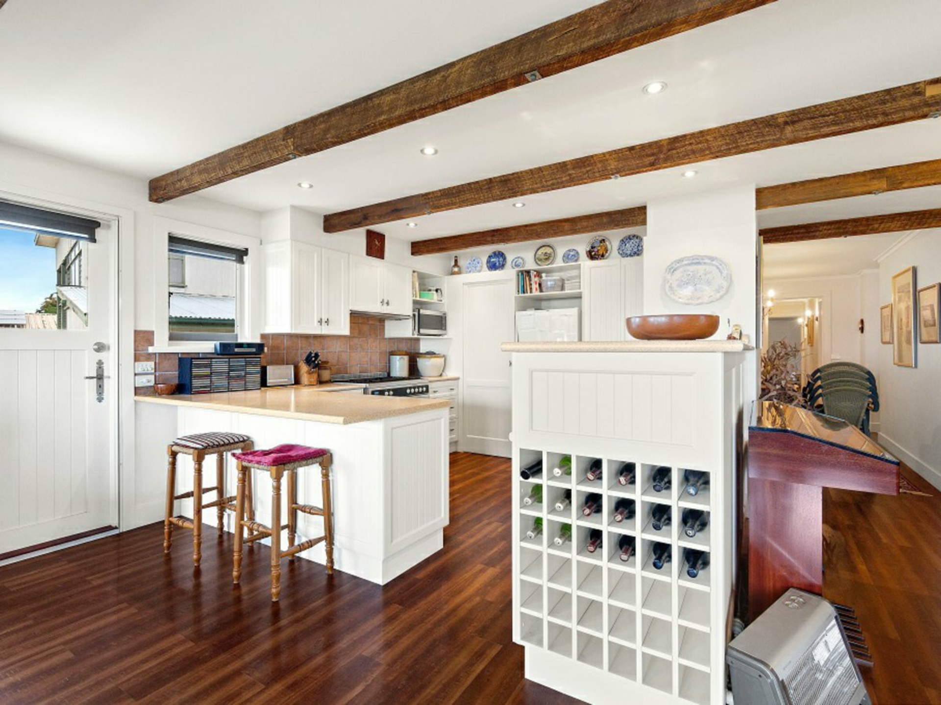 209 Bay Road, EAGLE POINT