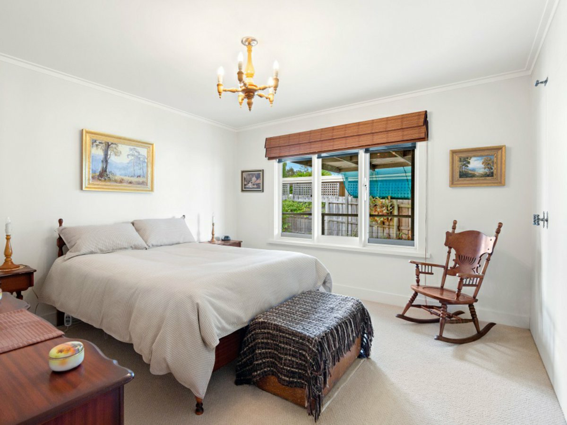 209 Bay Road, EAGLE POINT