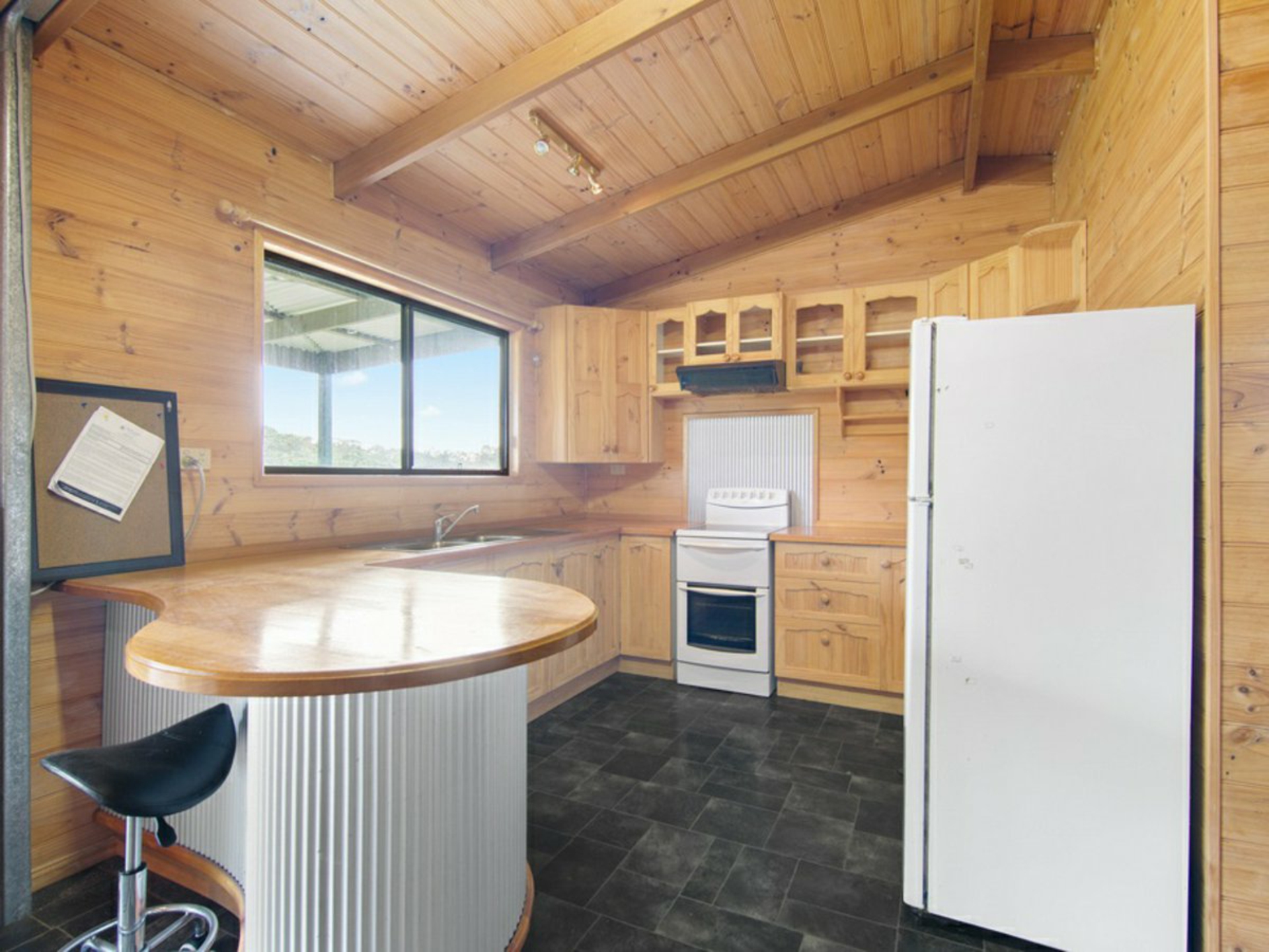 28 Kyra Court, NEWLANDS ARM