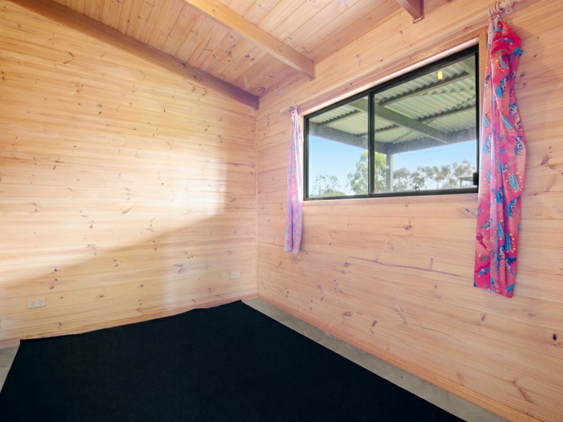 28 Kyra Court, NEWLANDS ARM