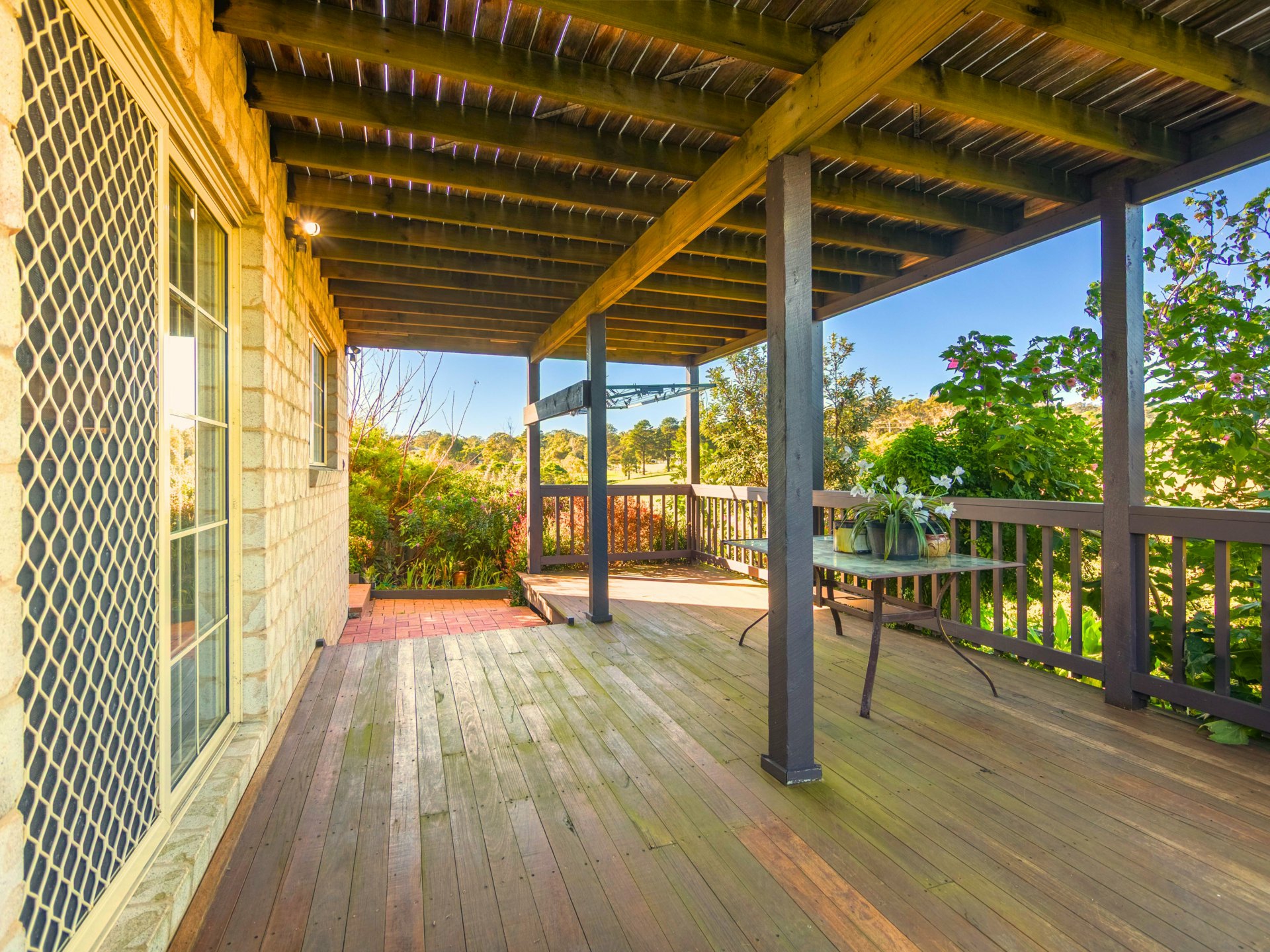 61 Stirling Drive, LAKES ENTRANCE