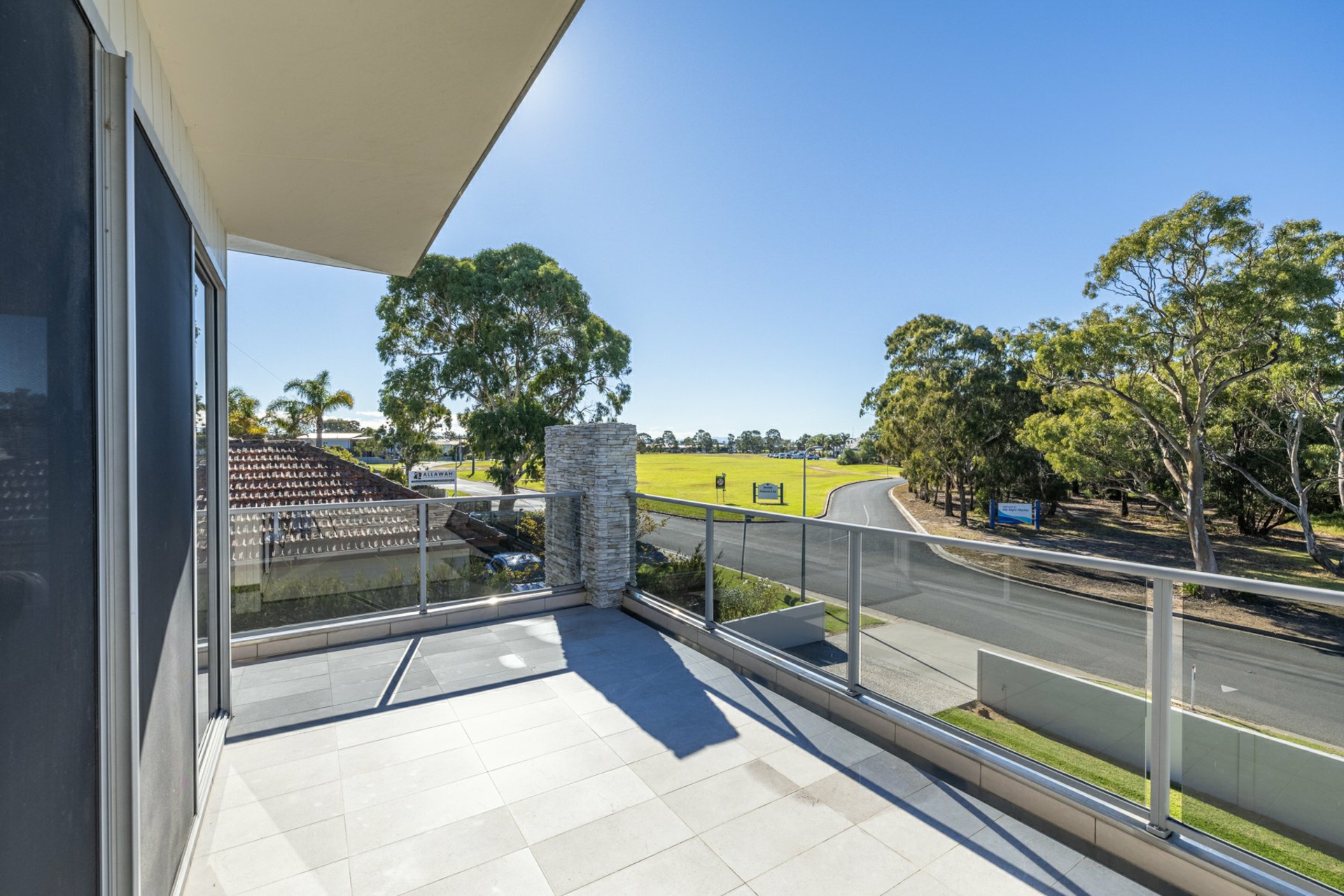 73 Slip Road — photo 12 of 30