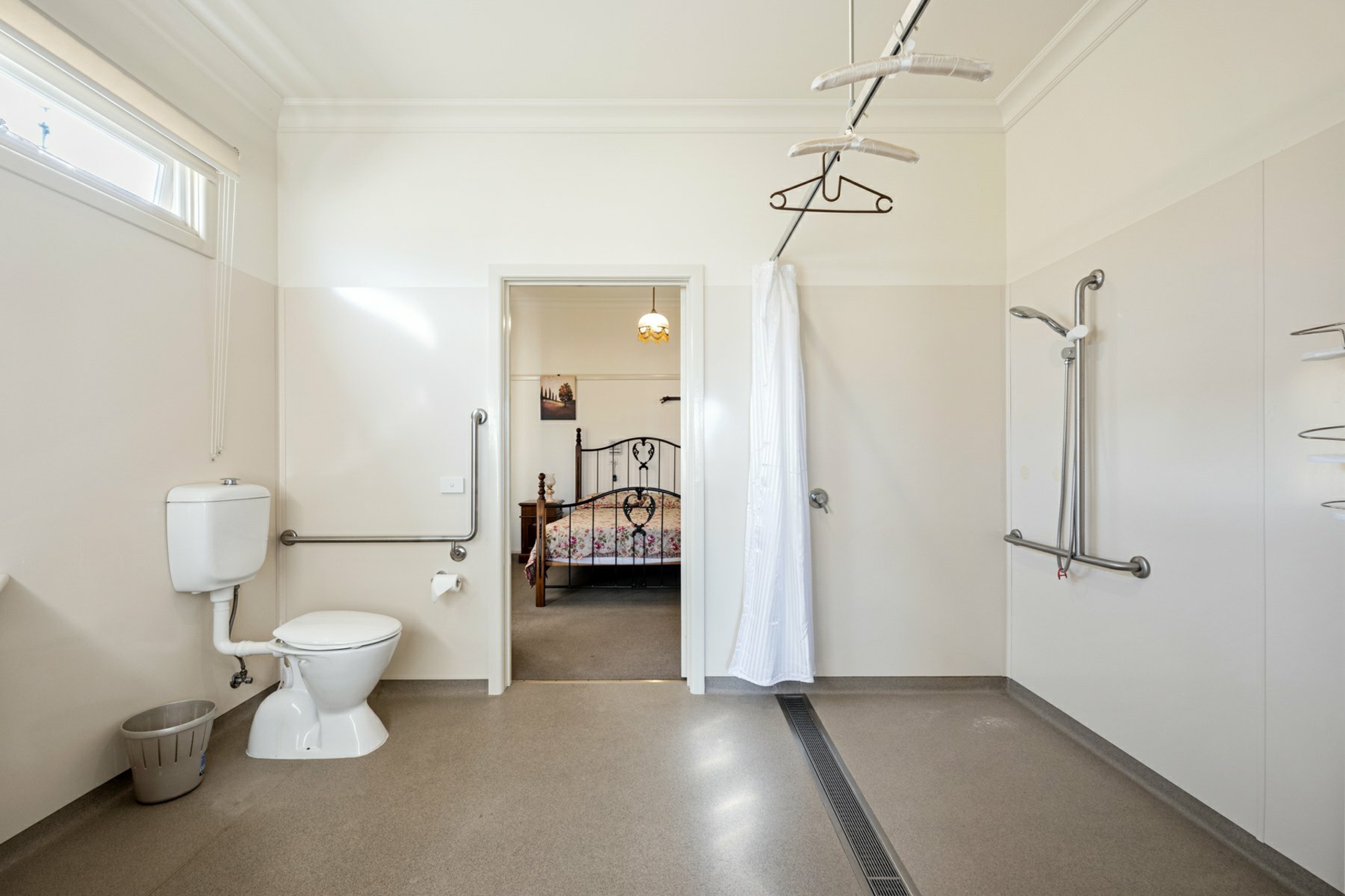 42 Victoria Street — photo 8 of 21