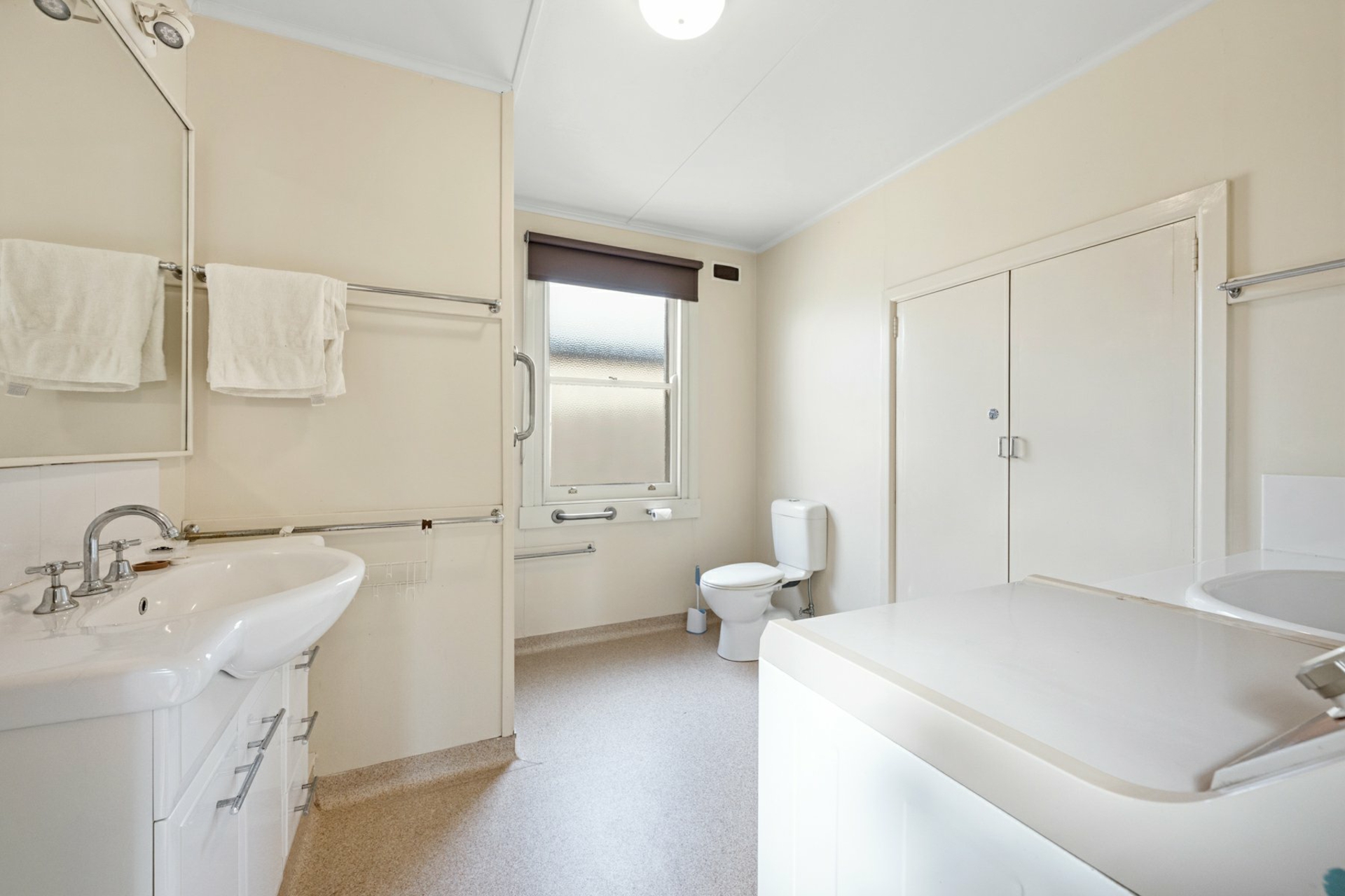 42 Victoria Street — photo 12 of 21
