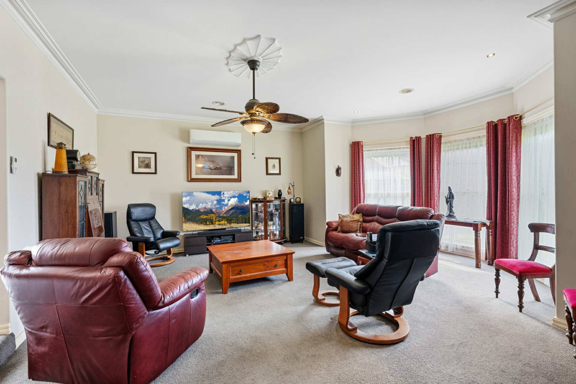 9 Newton Close — photo 3 of 19