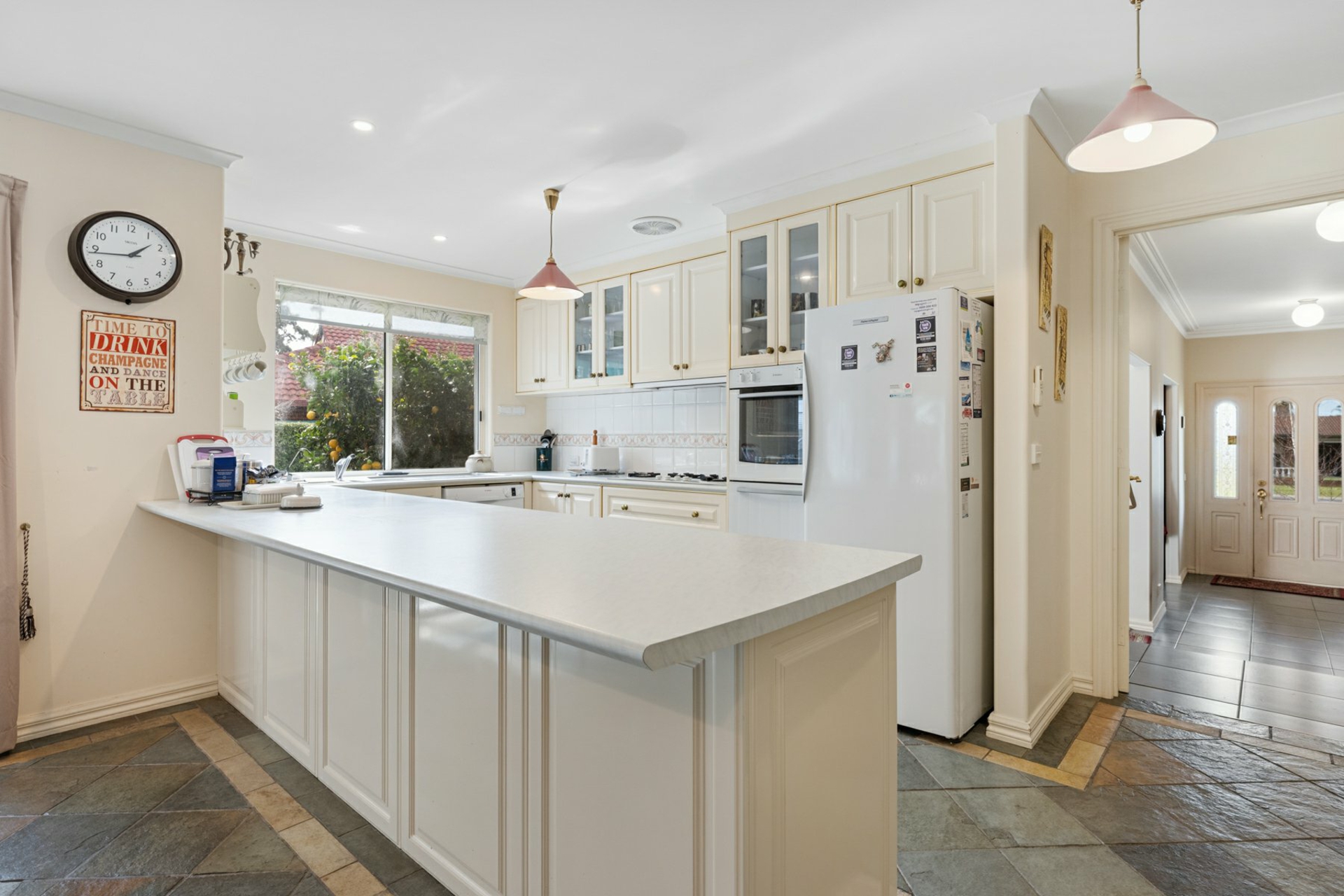 9 Newton Close — photo 5 of 19
