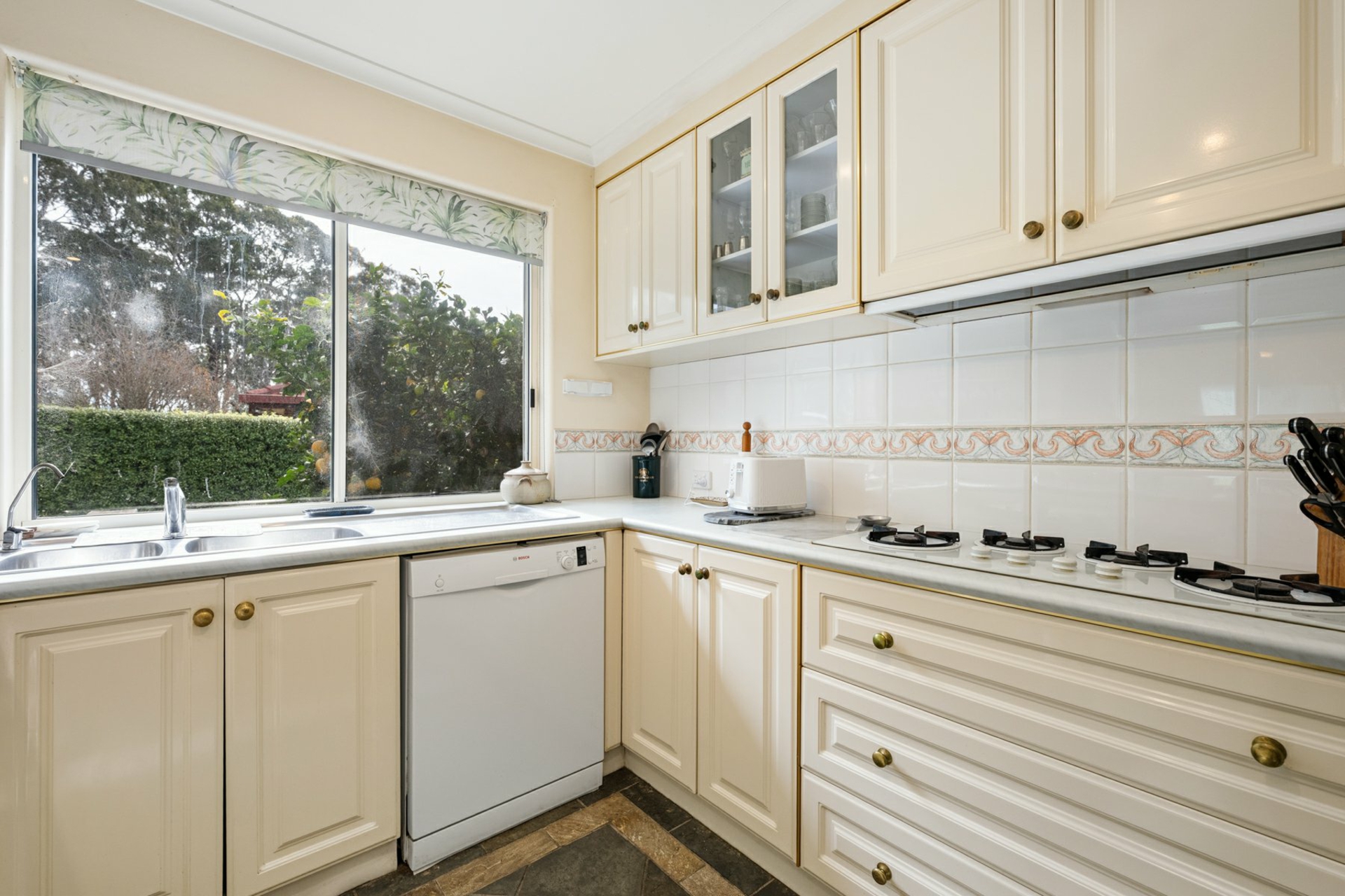 9 Newton Close — photo 6 of 19