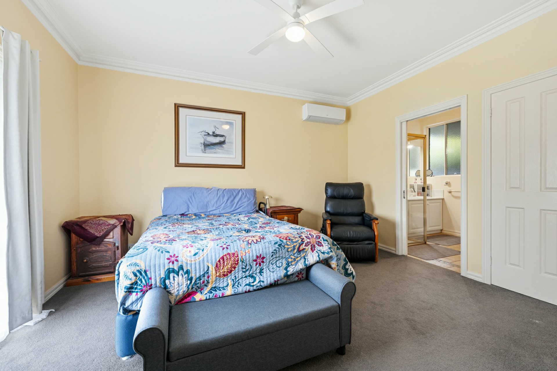 9 Newton Close — photo 10 of 19