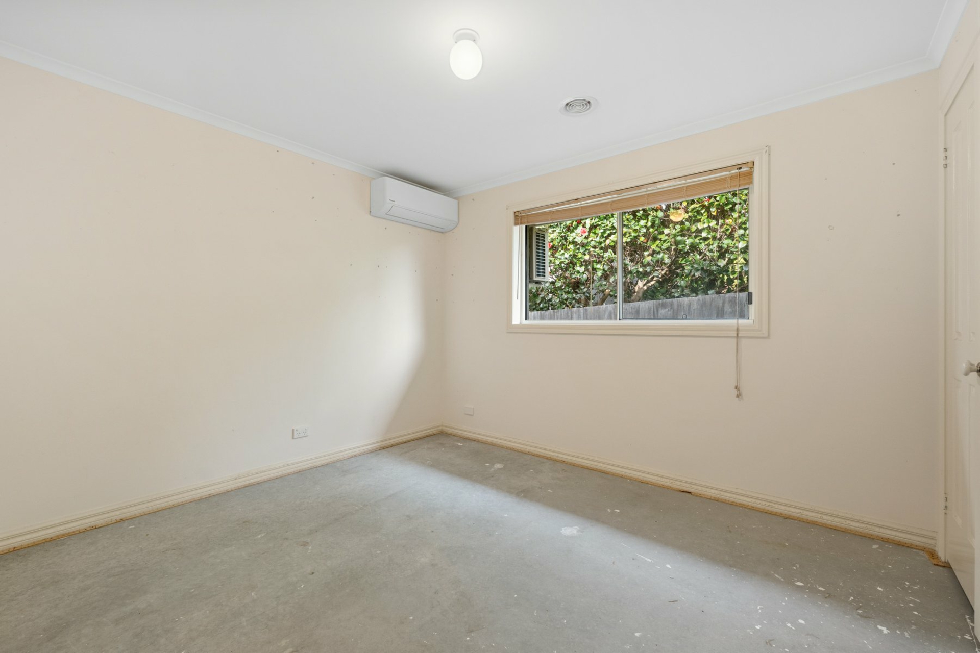 9 Newton Close — photo 12 of 19