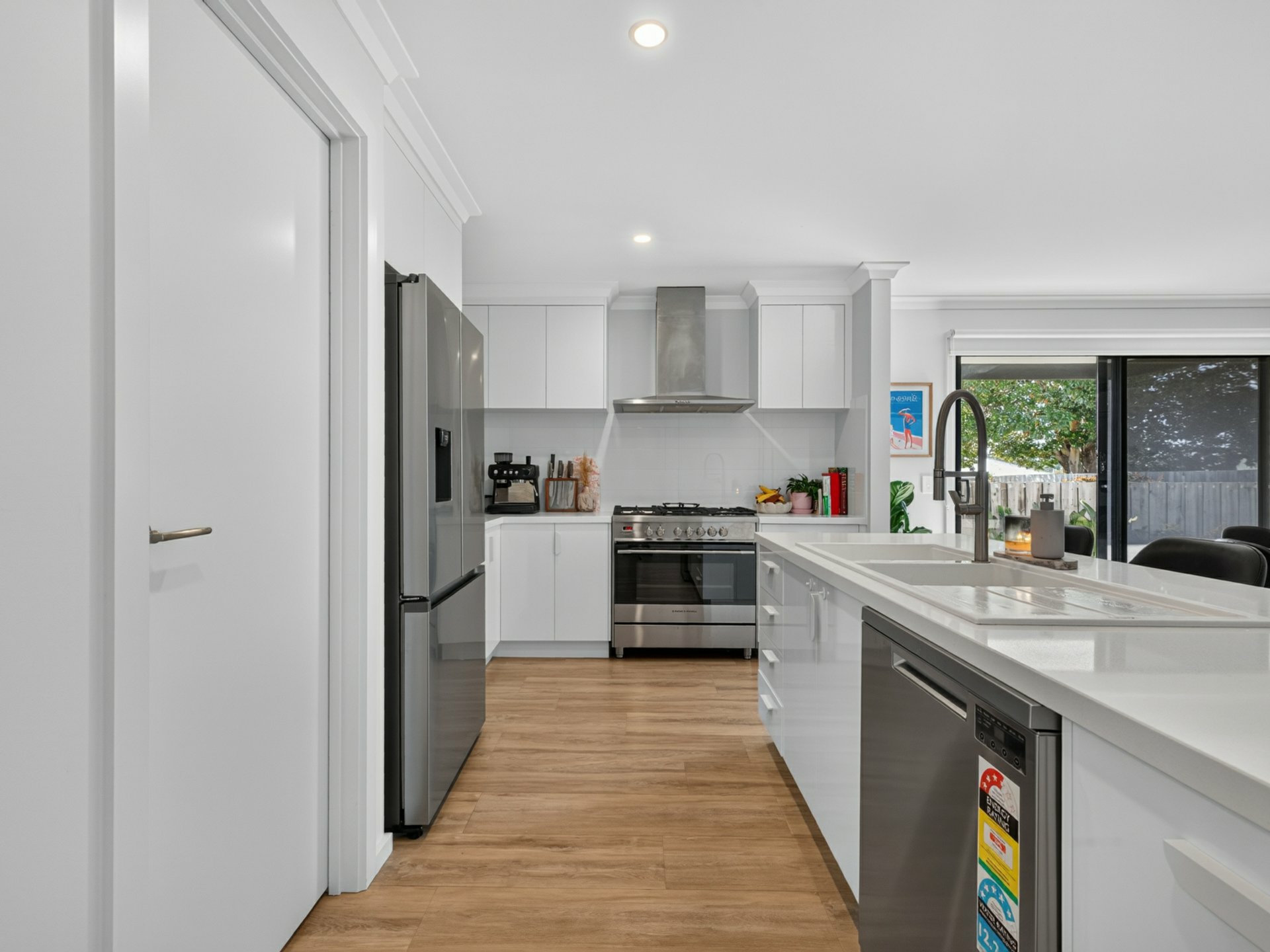 16 Milton Avenue — photo 5 of 24