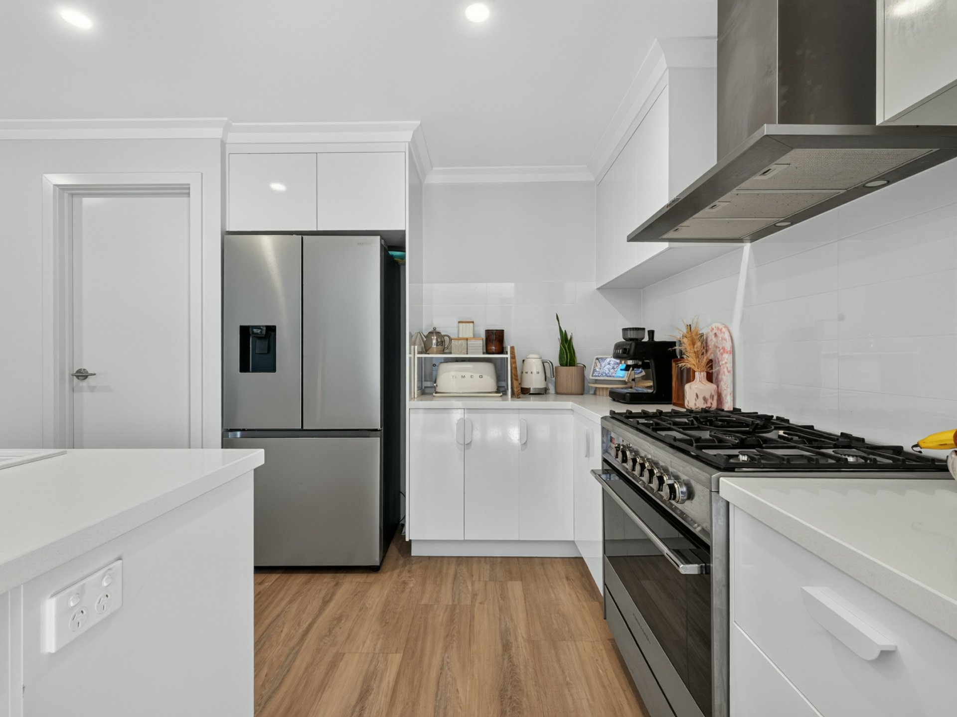 16 Milton Avenue — photo 6 of 24