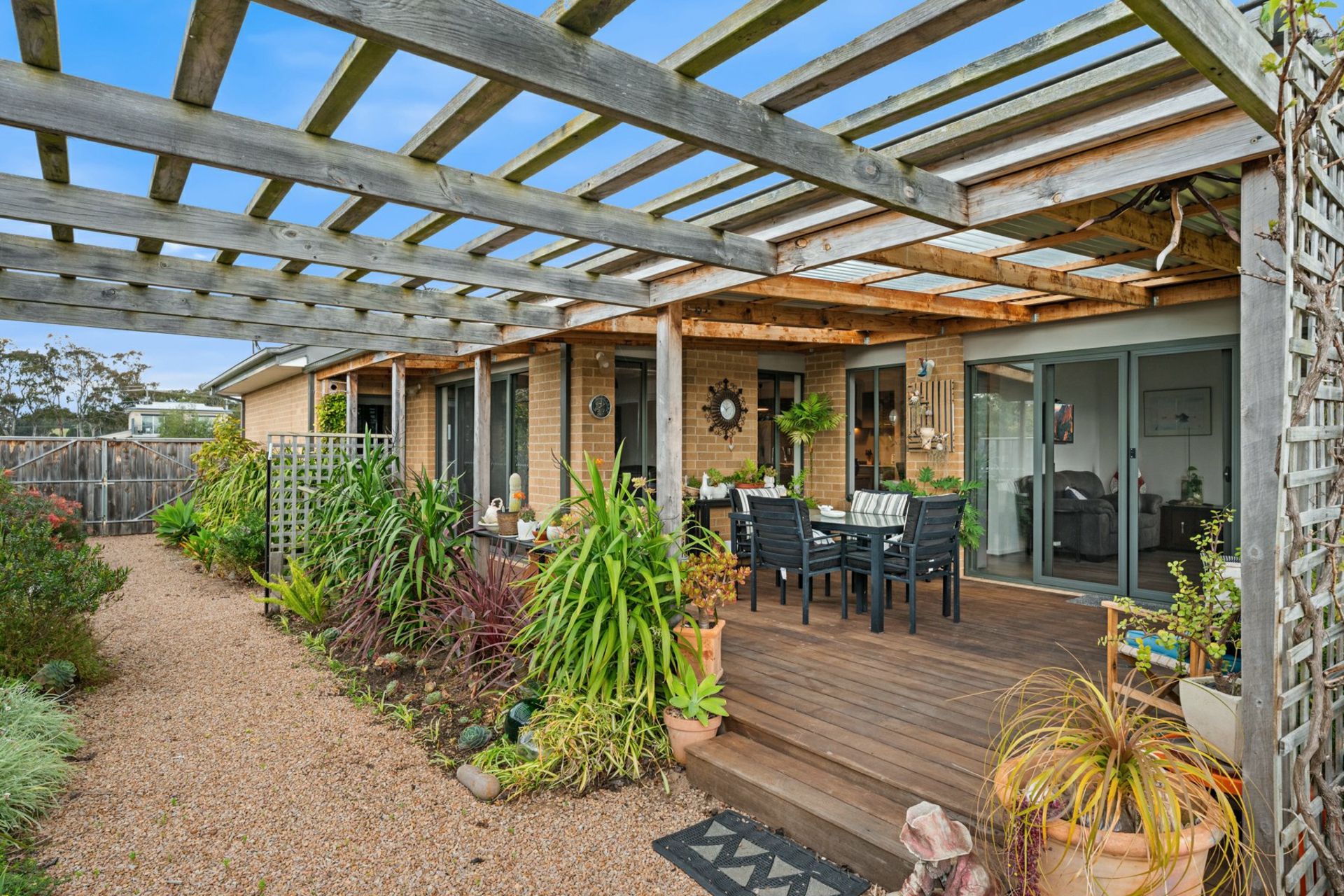 13 Seagreen Close — photo 15 of 21