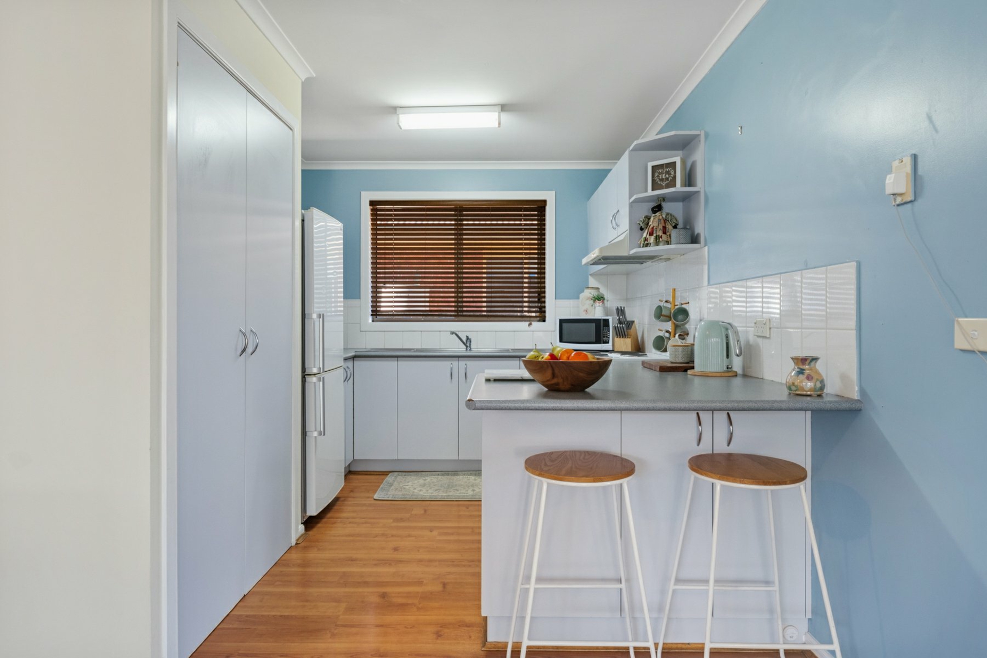 102 King Street — photo 3 of 12