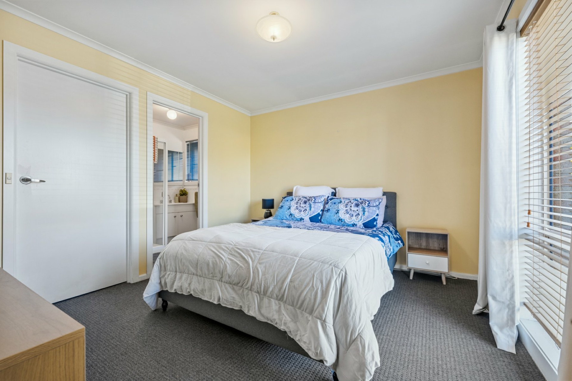 102 King Street — photo 6 of 12