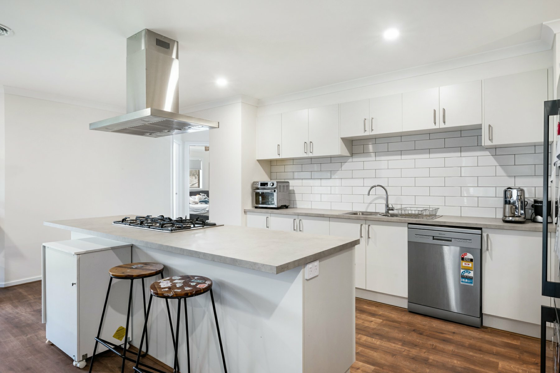 17 Cardinal Drive — photo 6 of 15