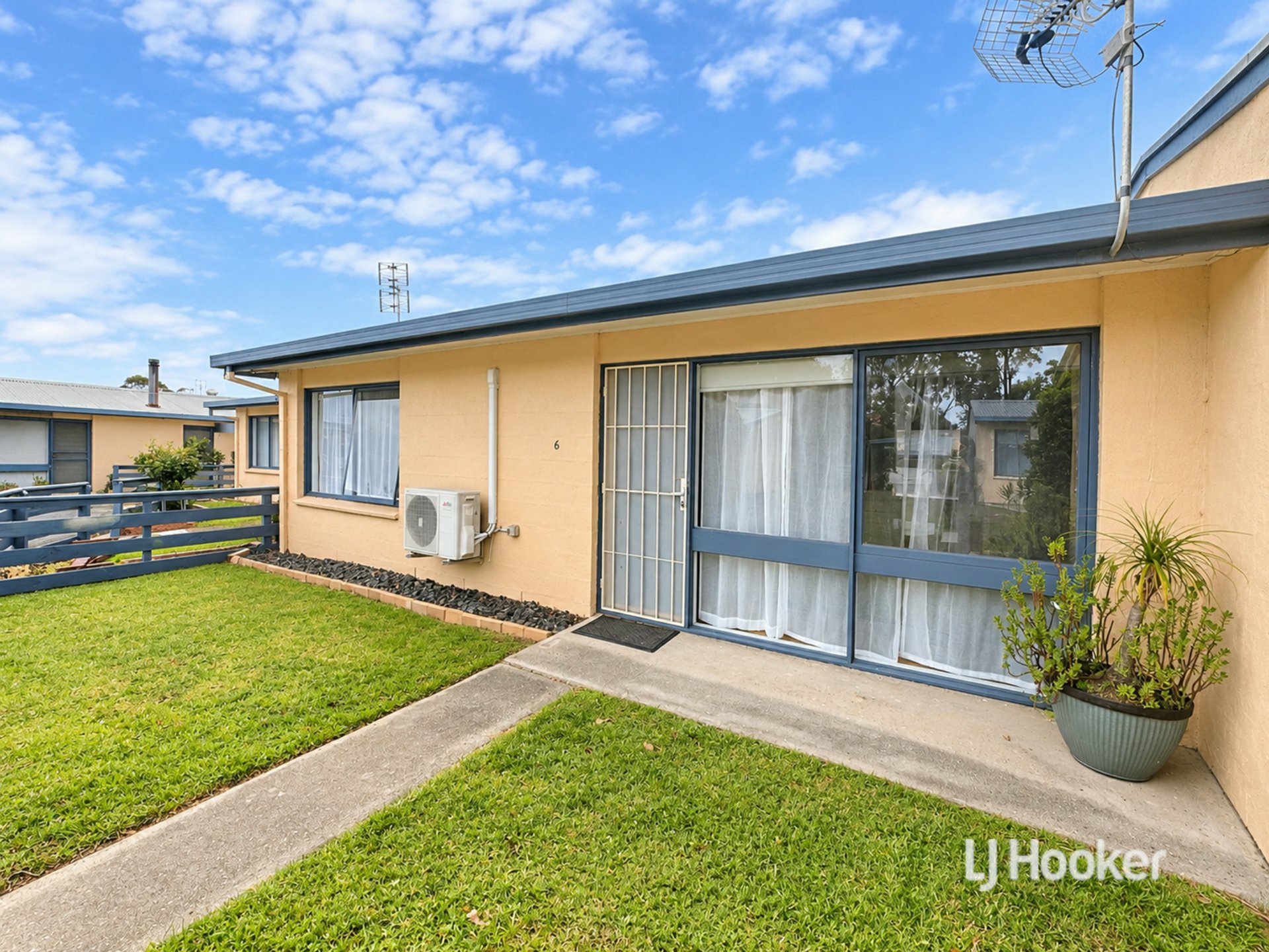 6/24-26 Langford Parade — photo from LJ Hooker Paynesville | Lakes Entrance | Metung