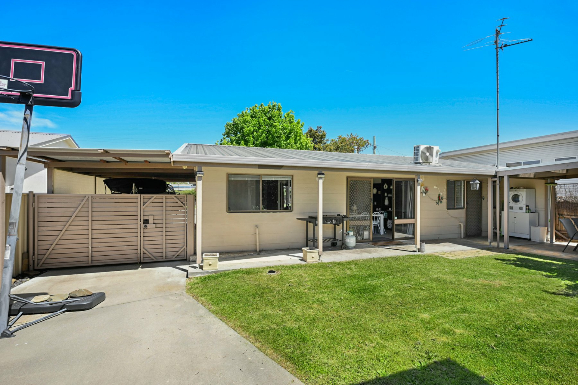 63 Fort King Road — photo 14 of 18